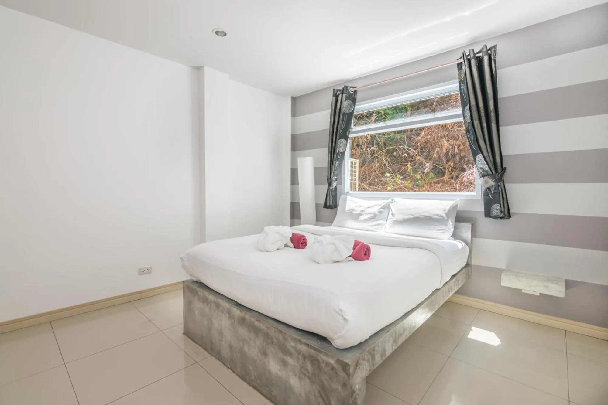 Bedroom, Bed in Pandora