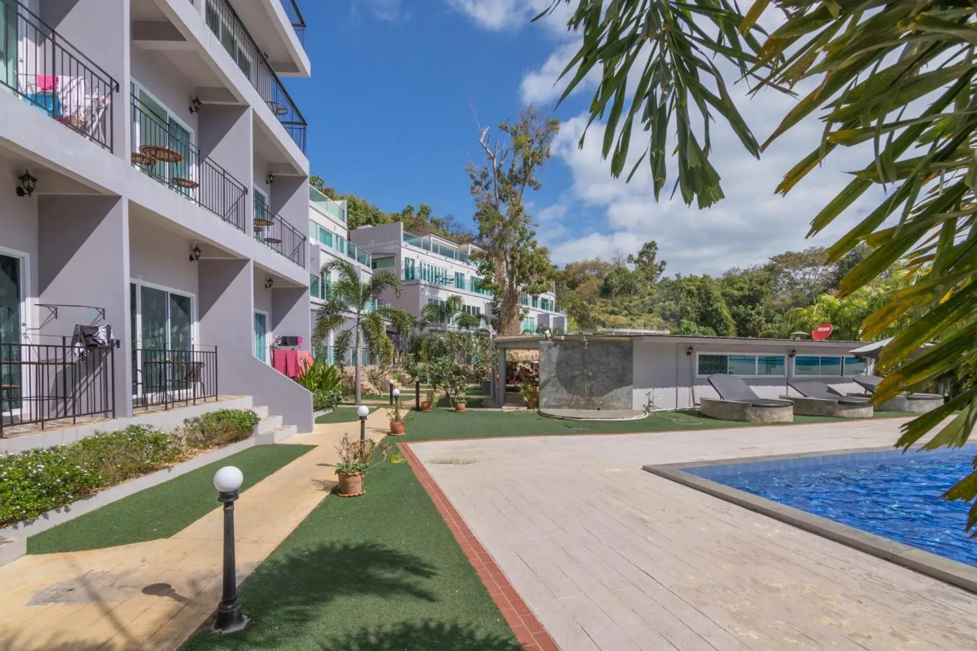 Property building in Pandora Property building in Pandora