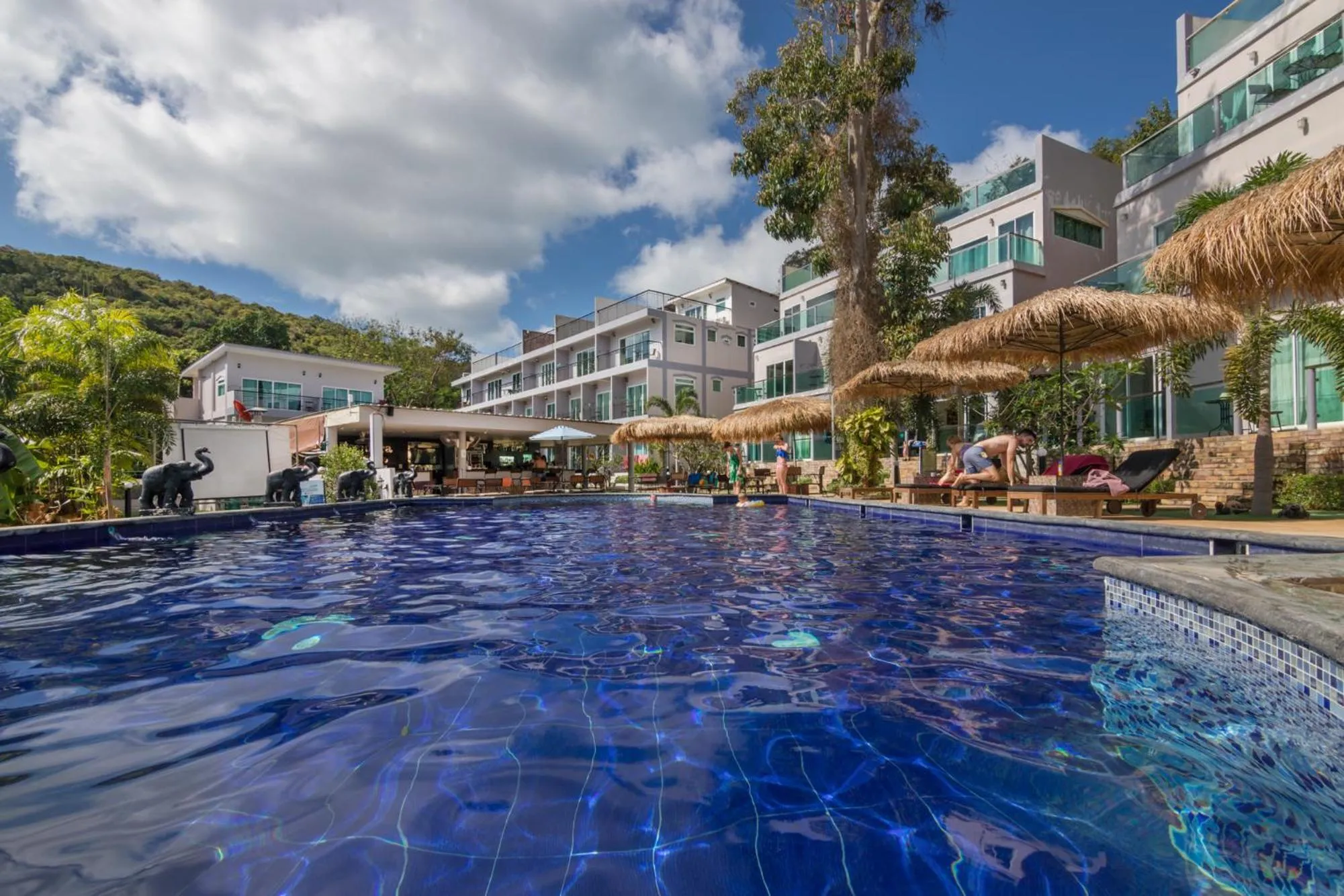 Property building in Pandora