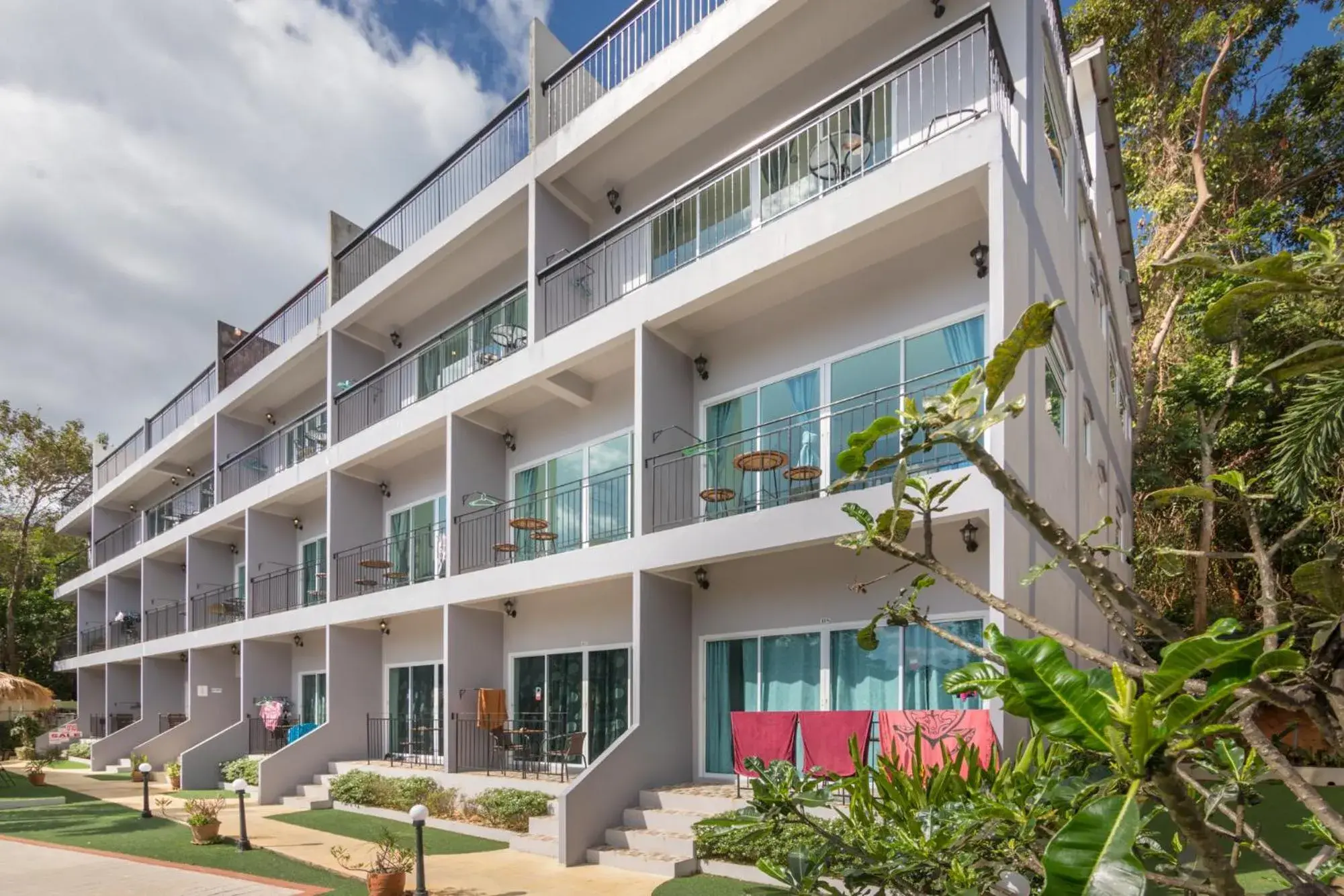 Property building in Pandora Property building in Pandora