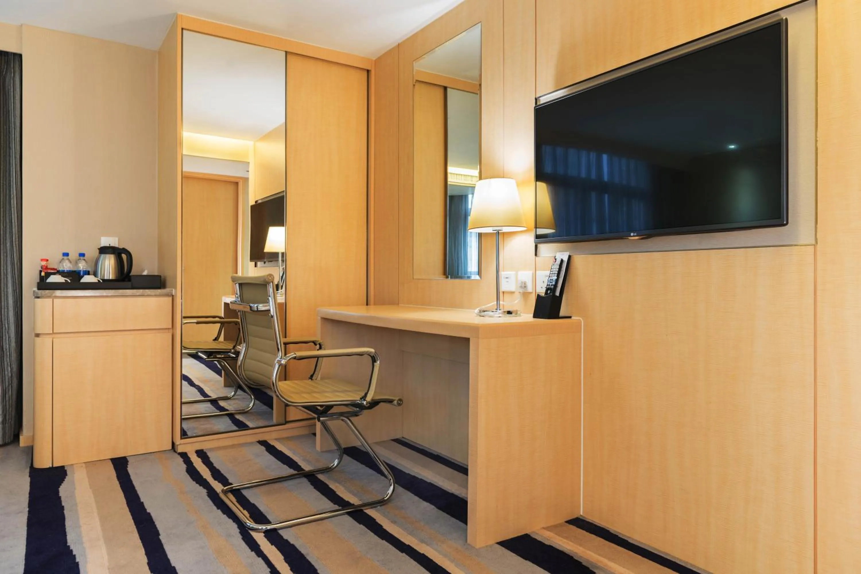 Decorative detail in Metropark Hotel Mongkok