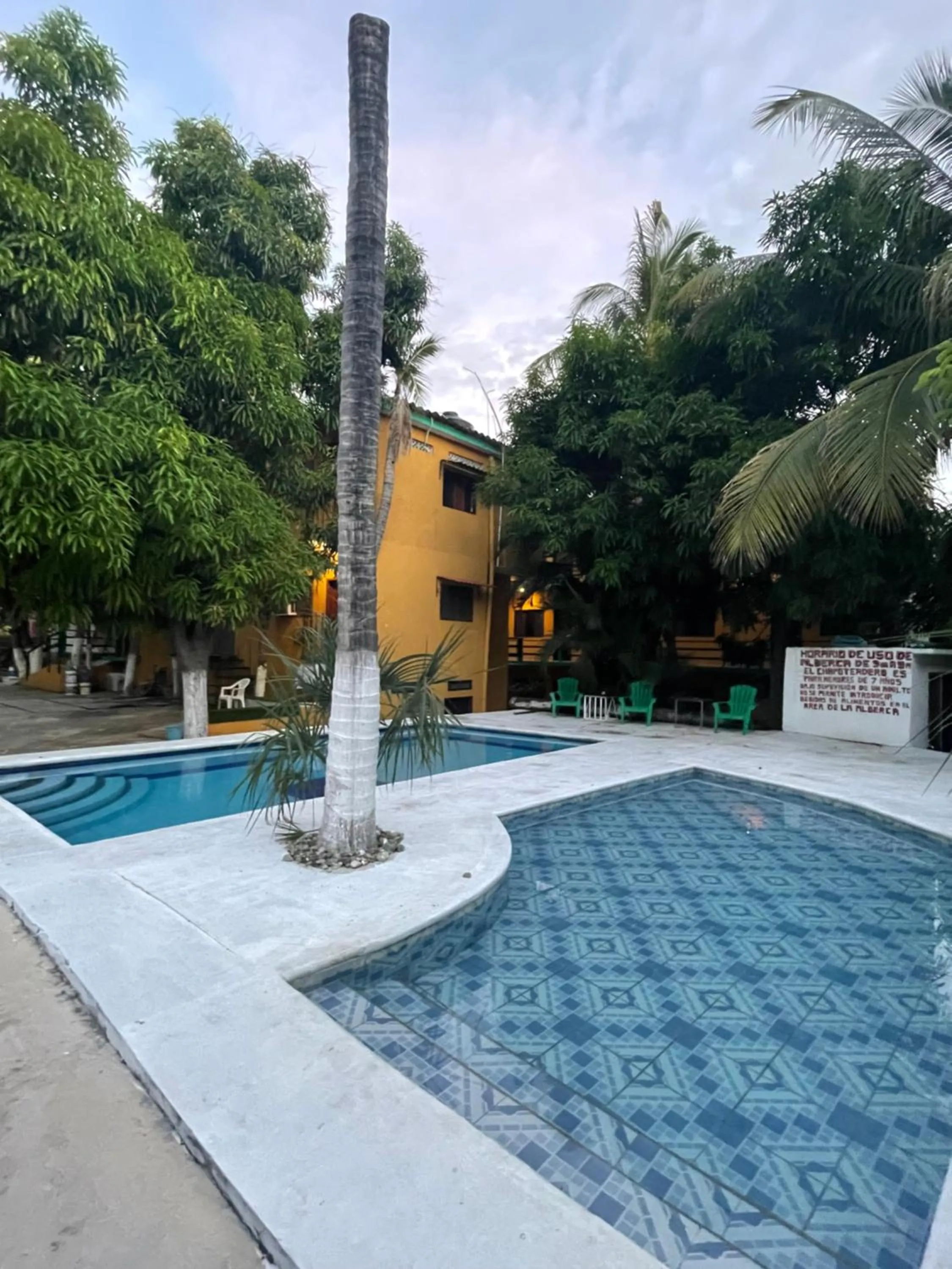 Swimming pool in Hotel Posada Playa Manzanillo