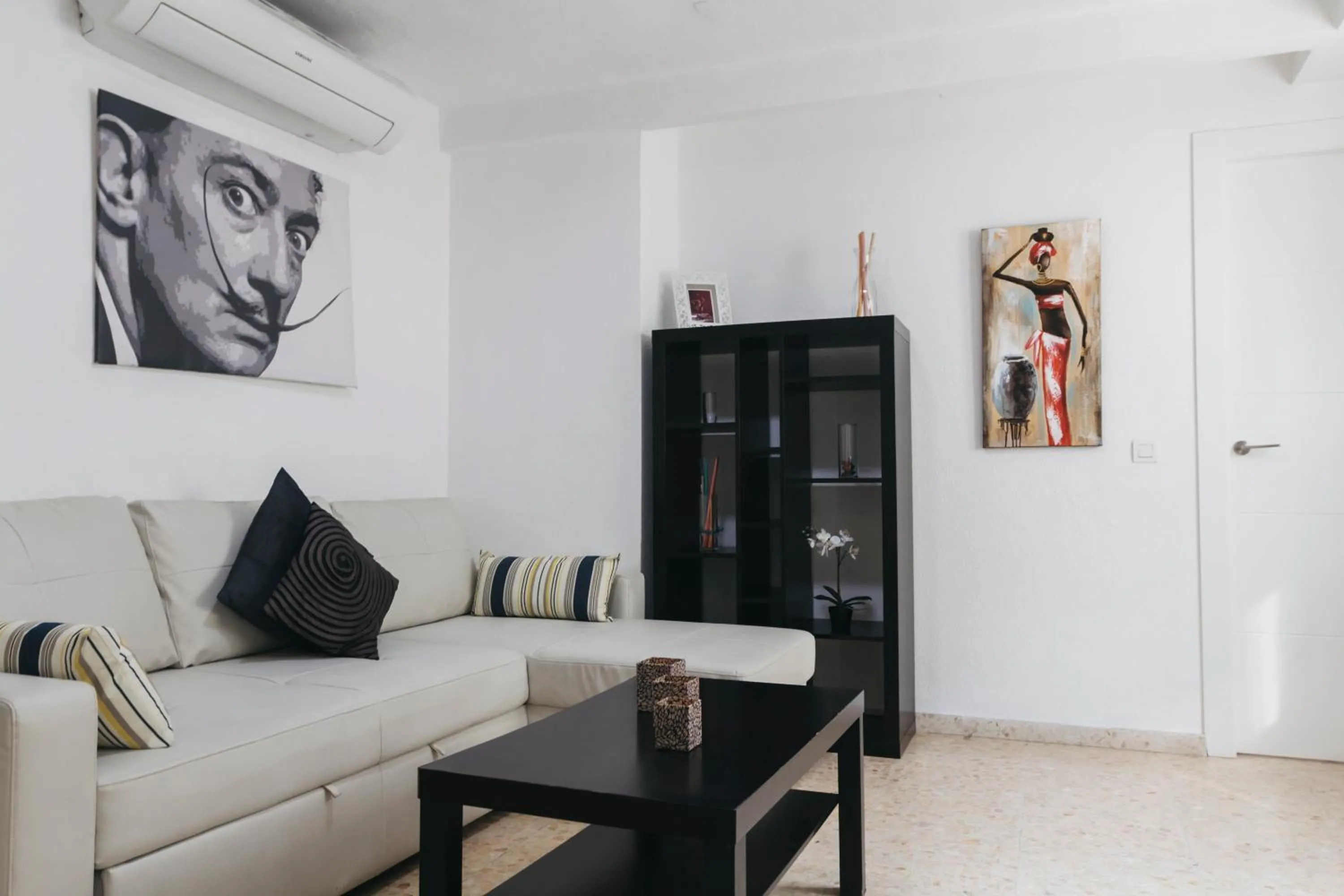 Living room in Marqués de Guadiaro 1 Apartamentos