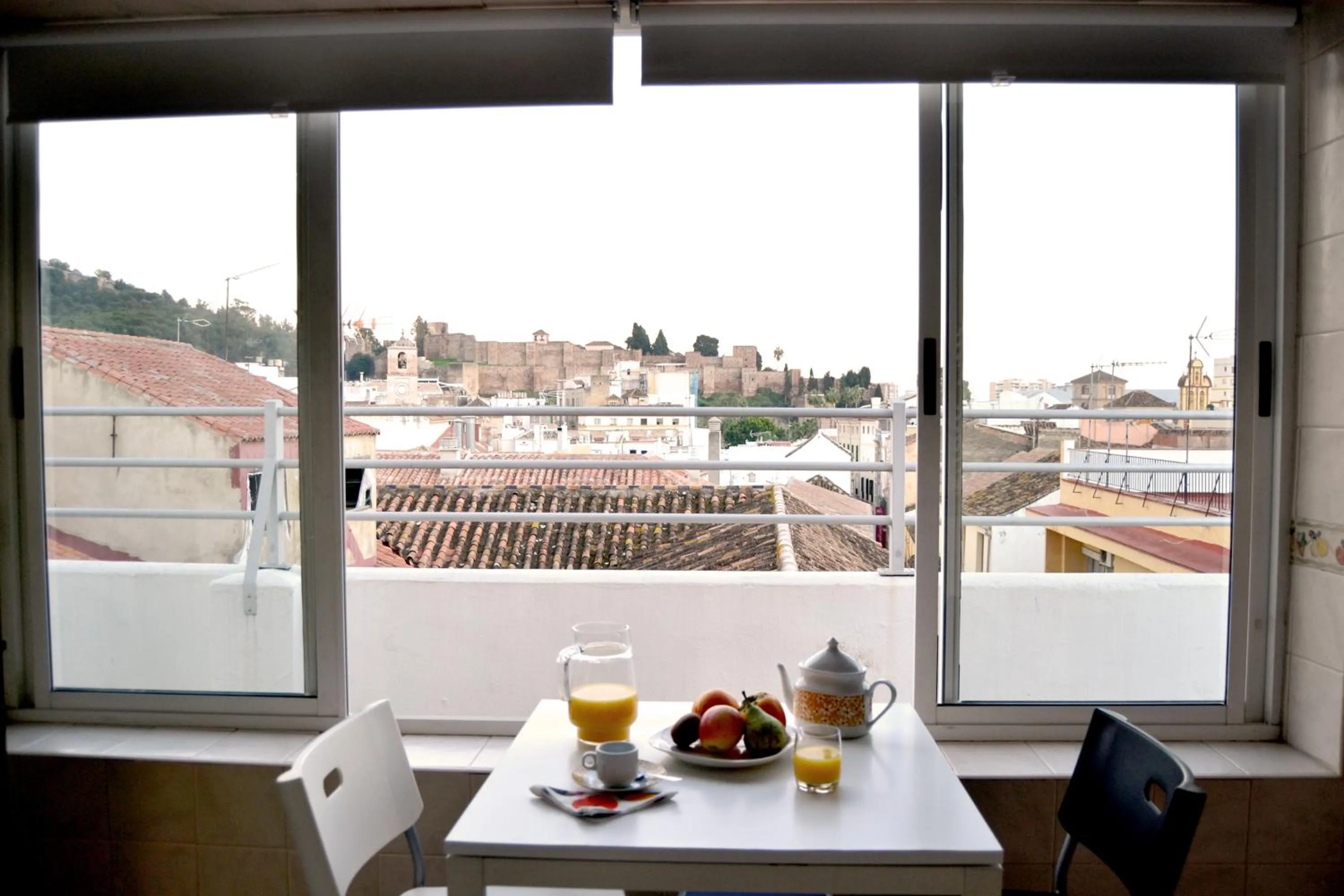 Kitchen or kitchenette in Marqués de Guadiaro 1 Apartamentos
