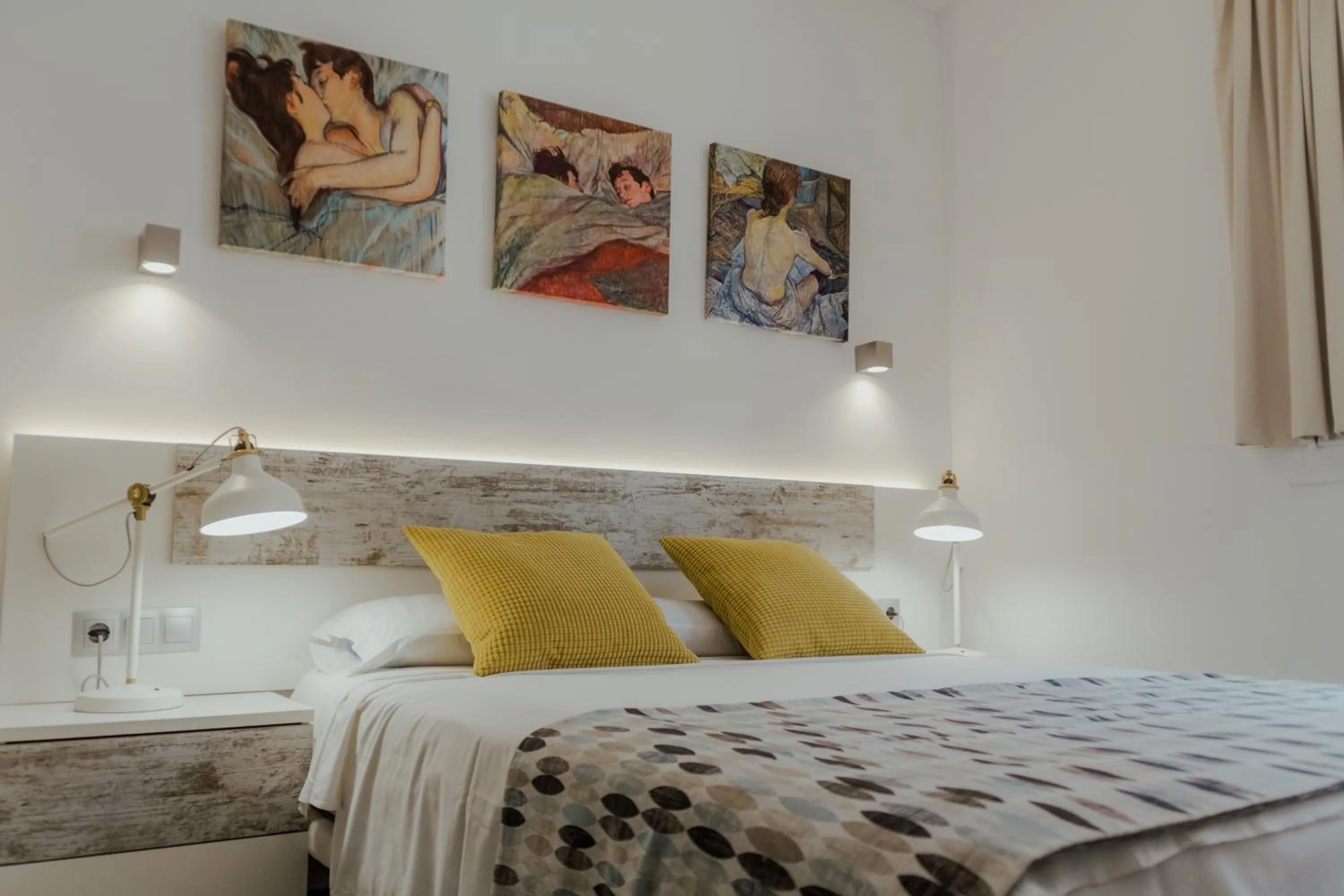 Bed in Marqués de Guadiaro 1 Apartamentos