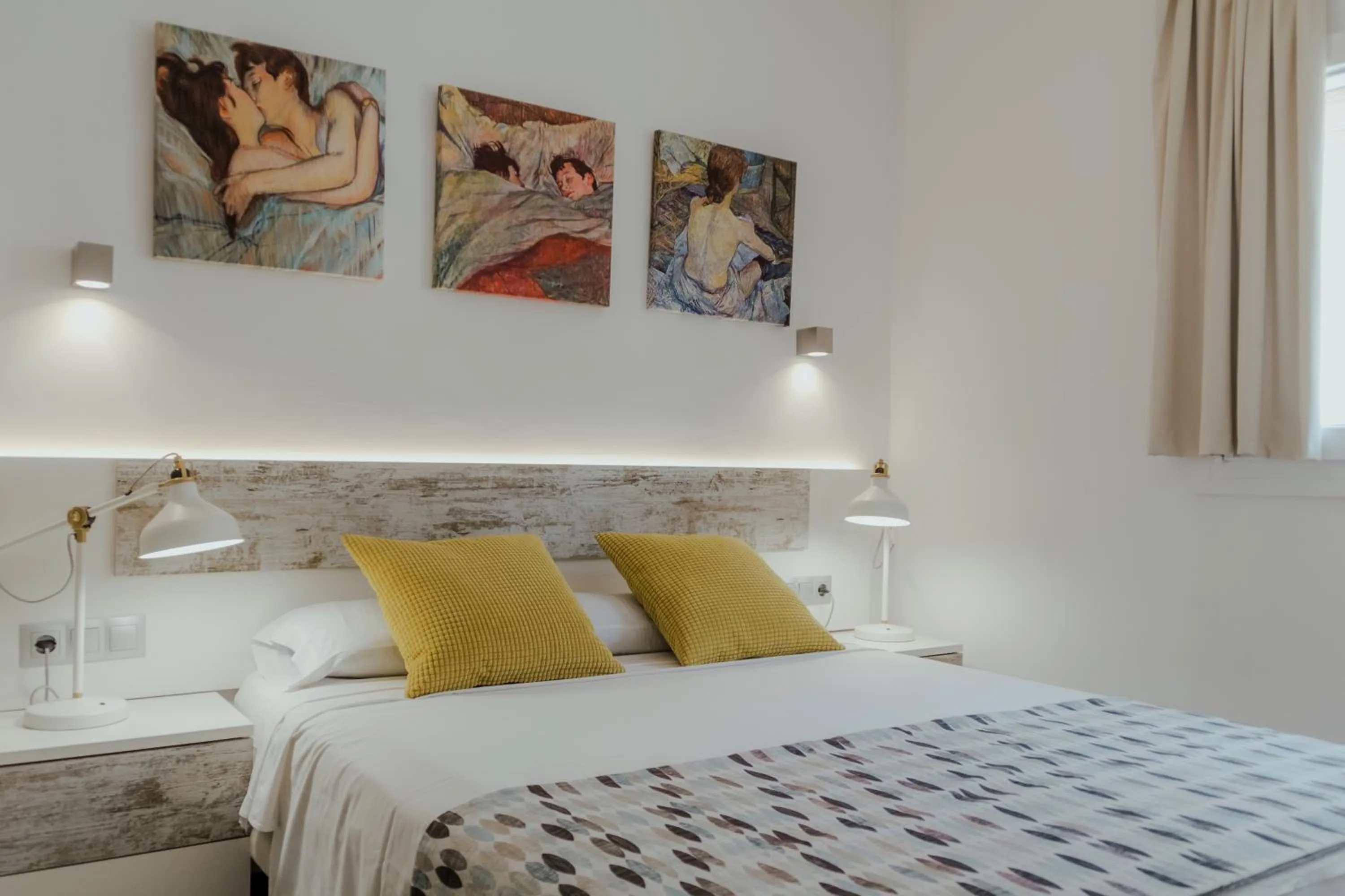 Bedroom, Bed in Marqués de Guadiaro 1 Apartamentos