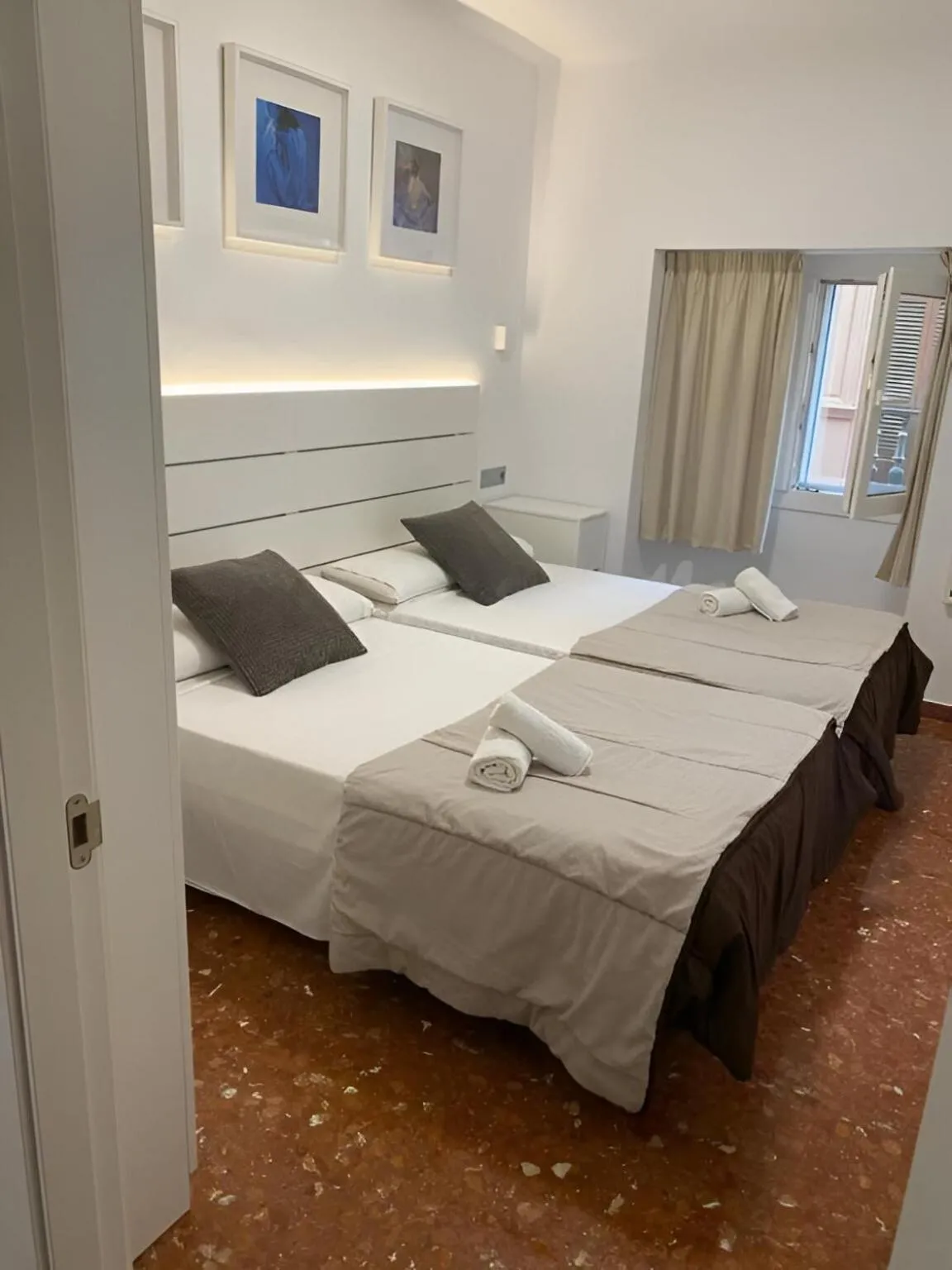 Bedroom, Bed in Marqués de Guadiaro 1 Apartamentos