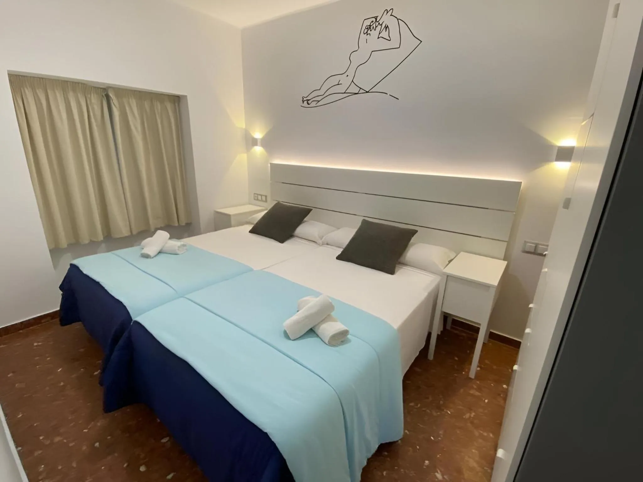 Bedroom, Bed in Marqués de Guadiaro 1 Apartamentos