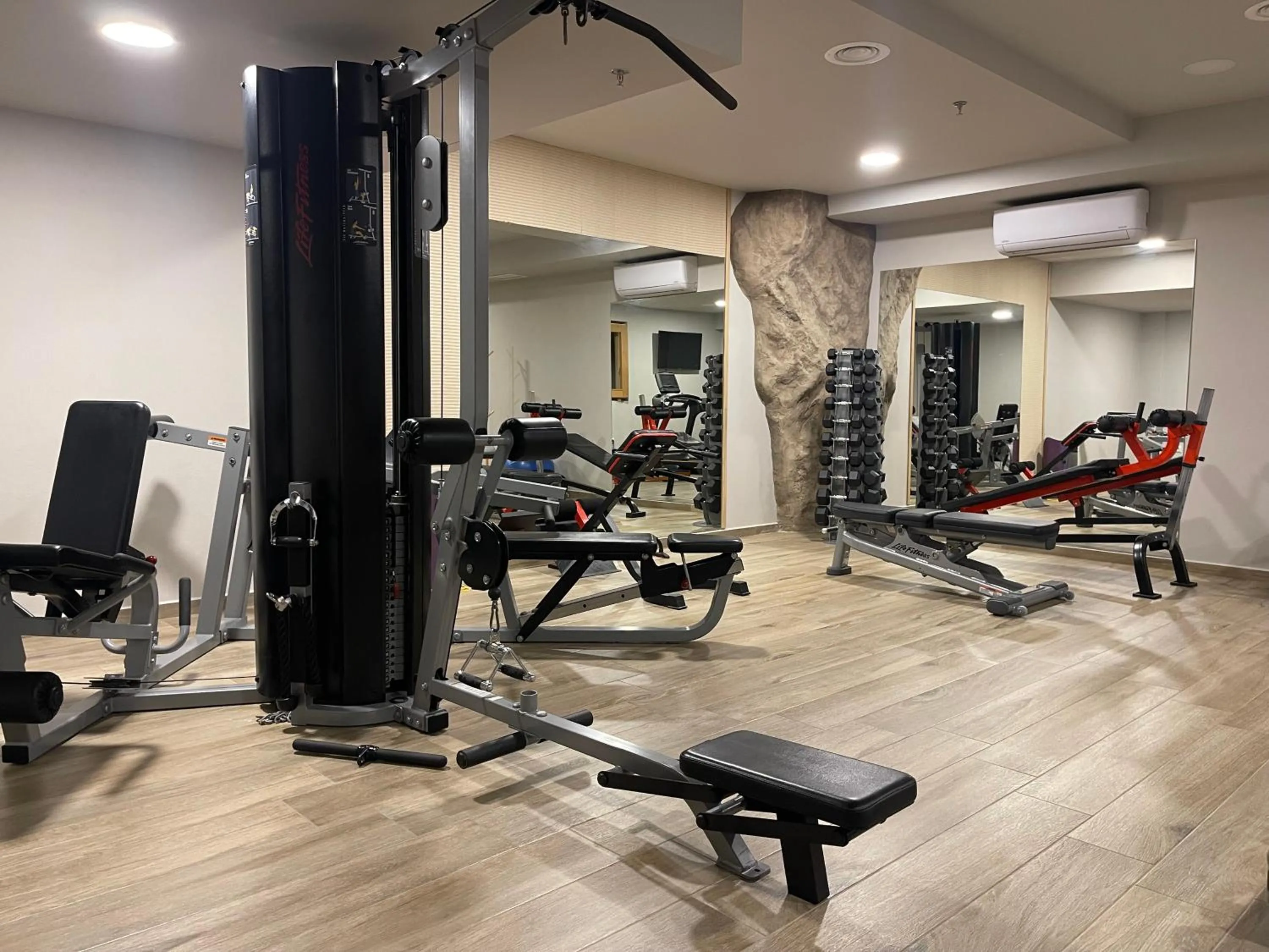 Fitness centre/facilities in Diapori Suites Hotel