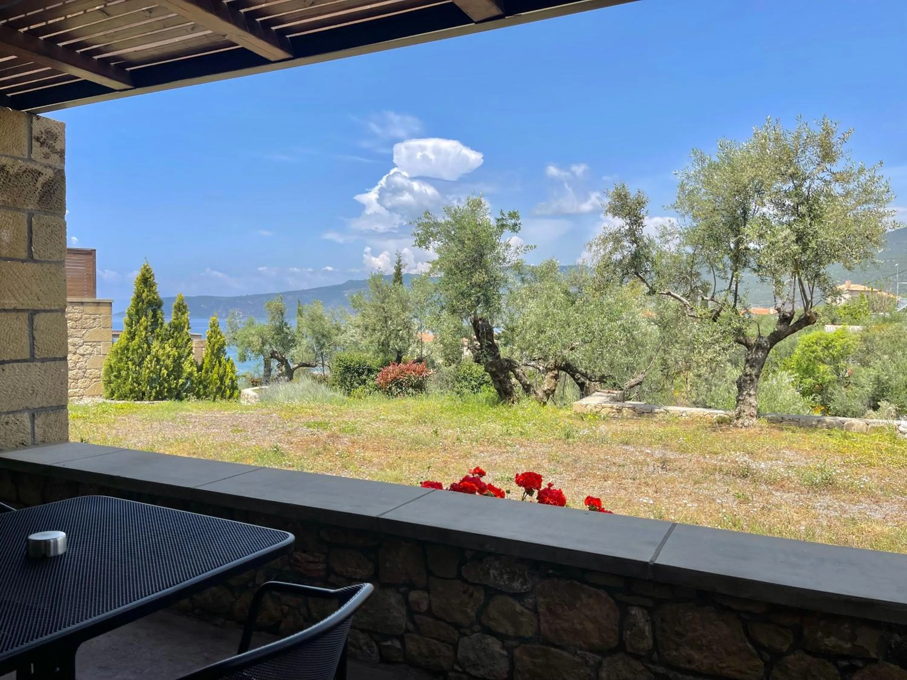 Property building in Diapori Suites Hotel