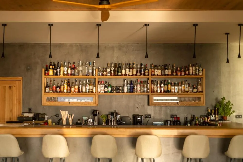 Lounge or bar in Diapori Suites Hotel