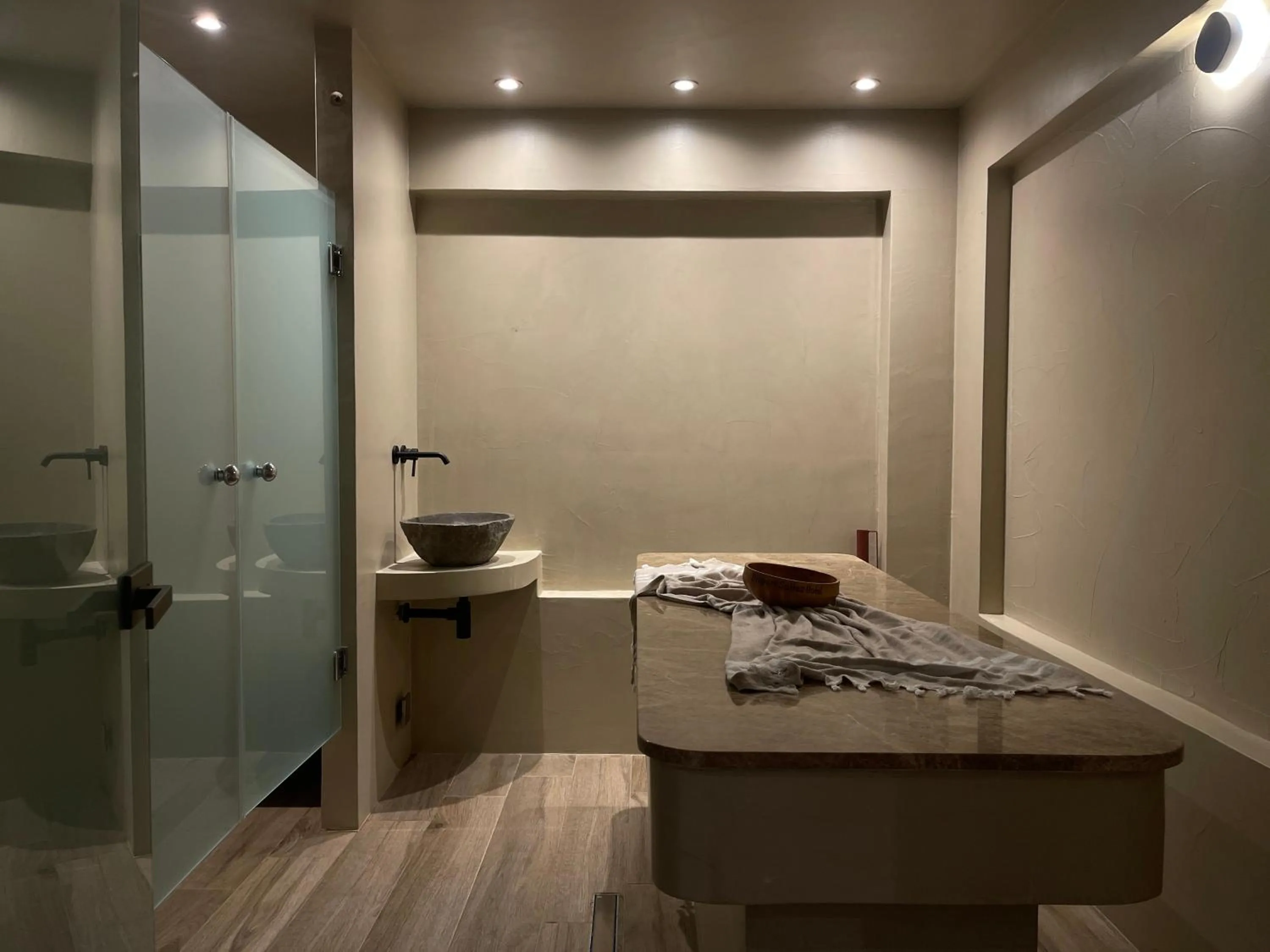 Spa and wellness centre/facilities in Diapori Suites Hotel