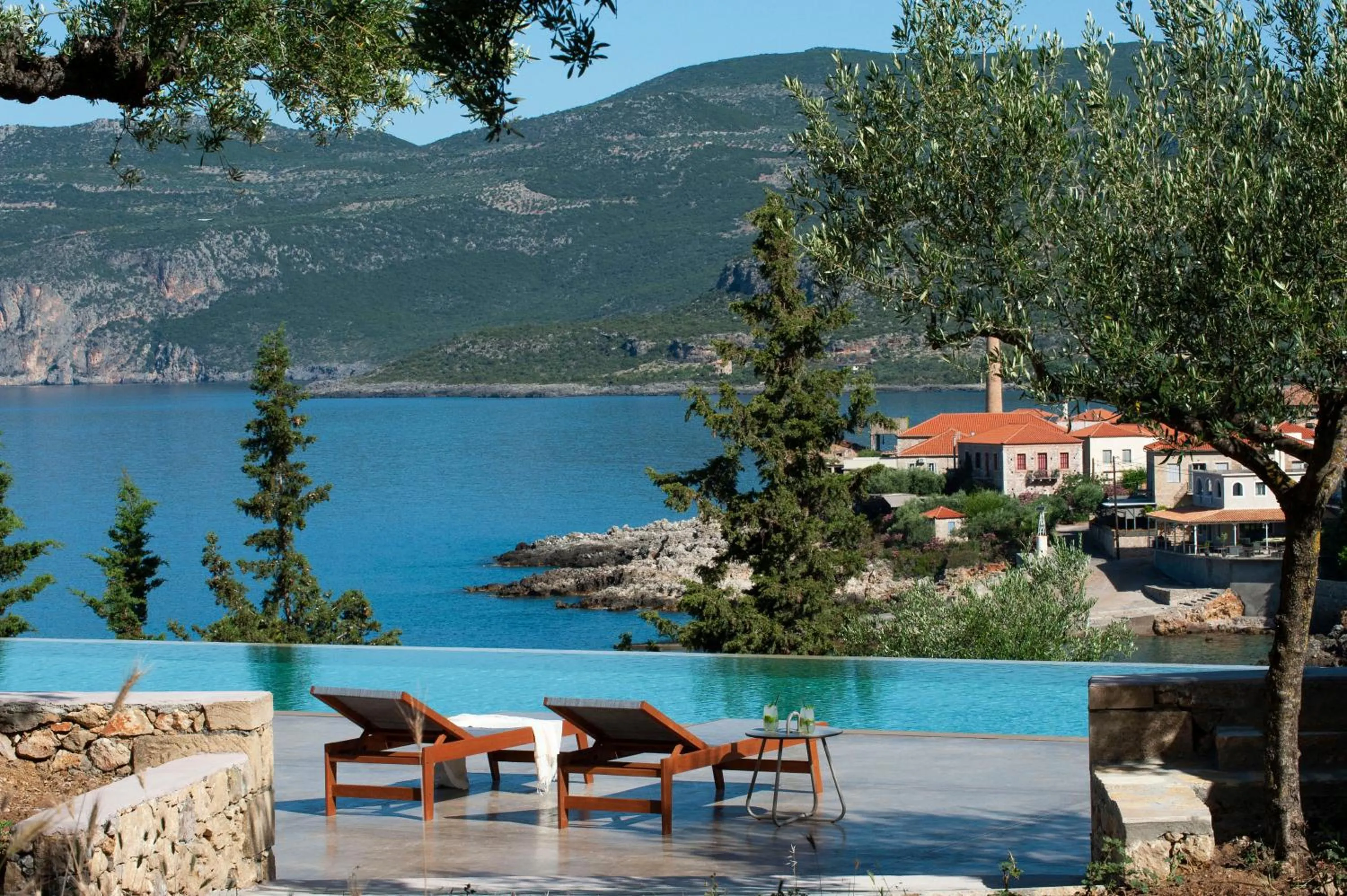 Day in Diapori Suites Hotel