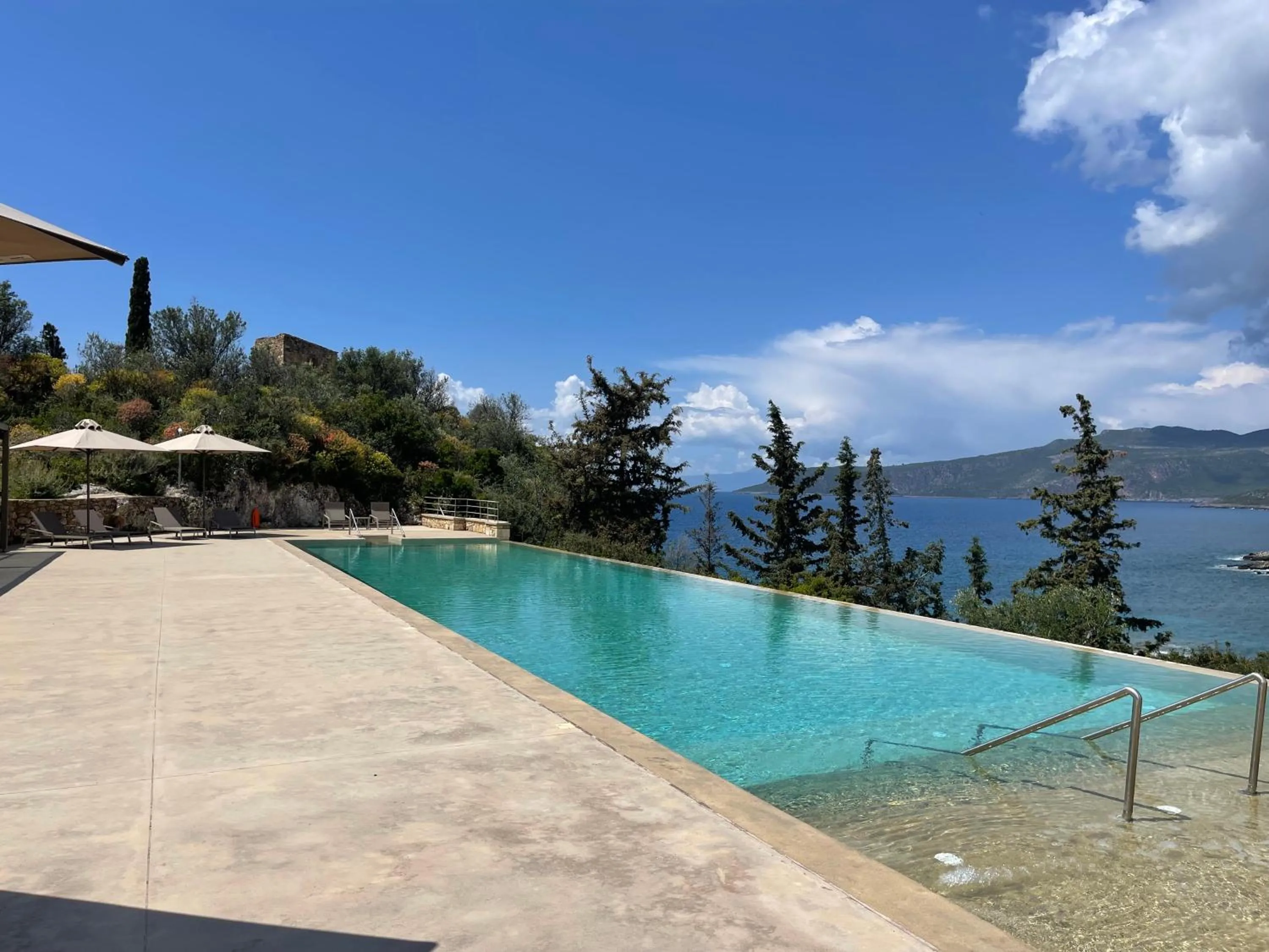 Swimming pool in Diapori Suites Hotel