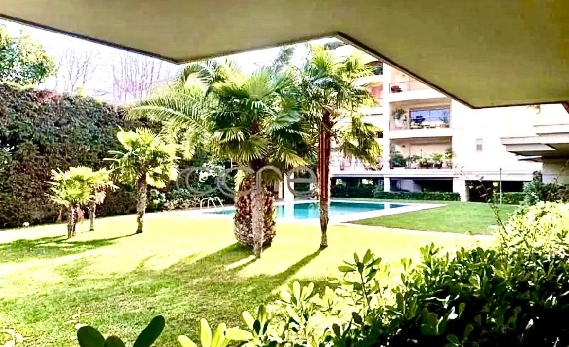 Marousi Luxury Apartment