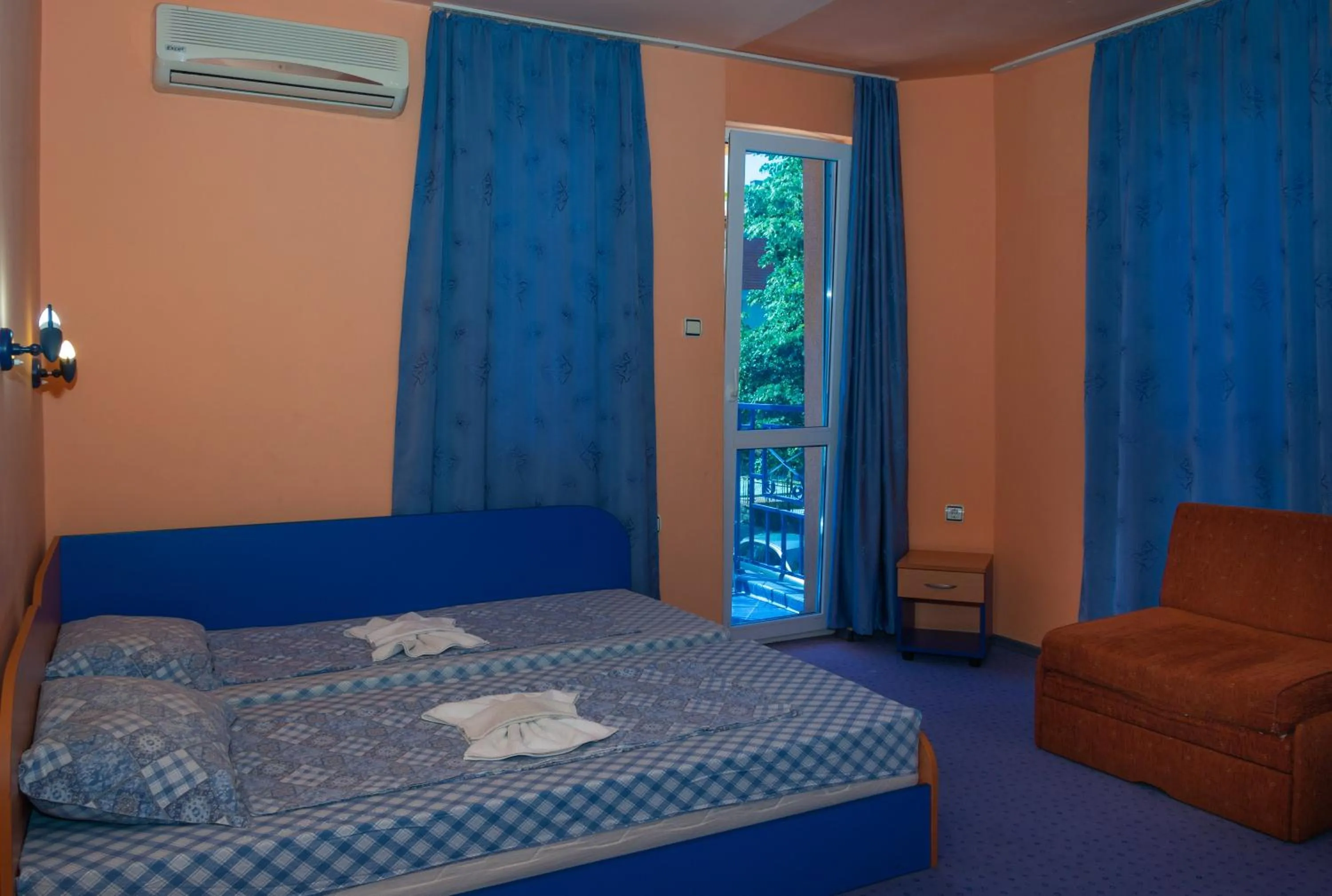 Bed in Dara Hotel