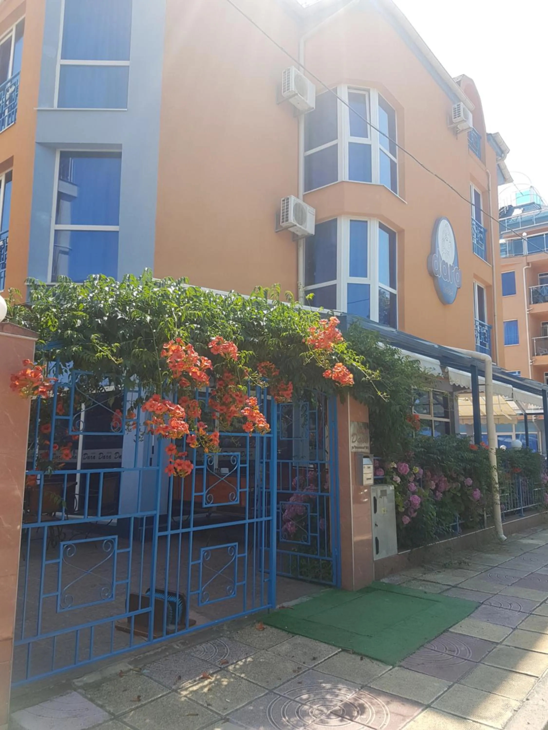 Dara Hotel