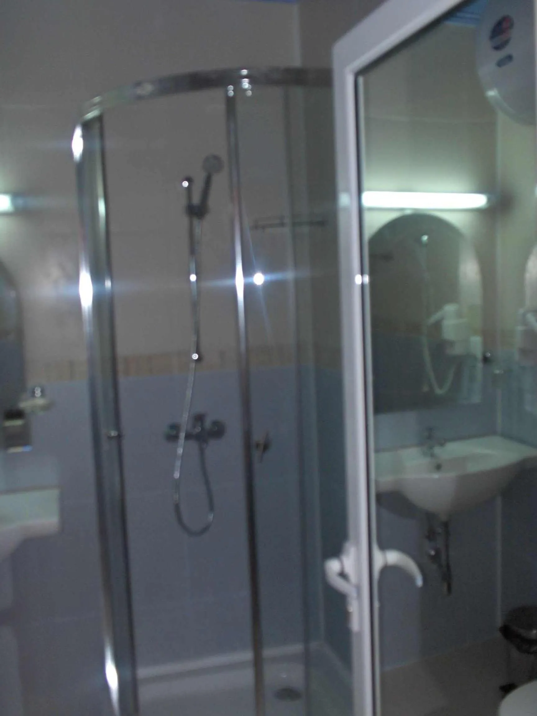 Bathroom in Dara Hotel