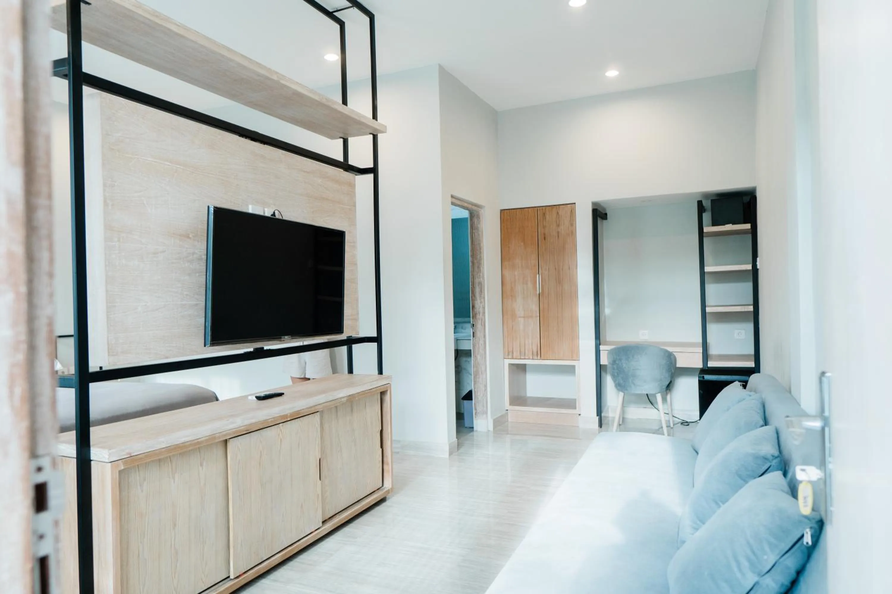 wardrobe in Gemini Star Hotel Kuta