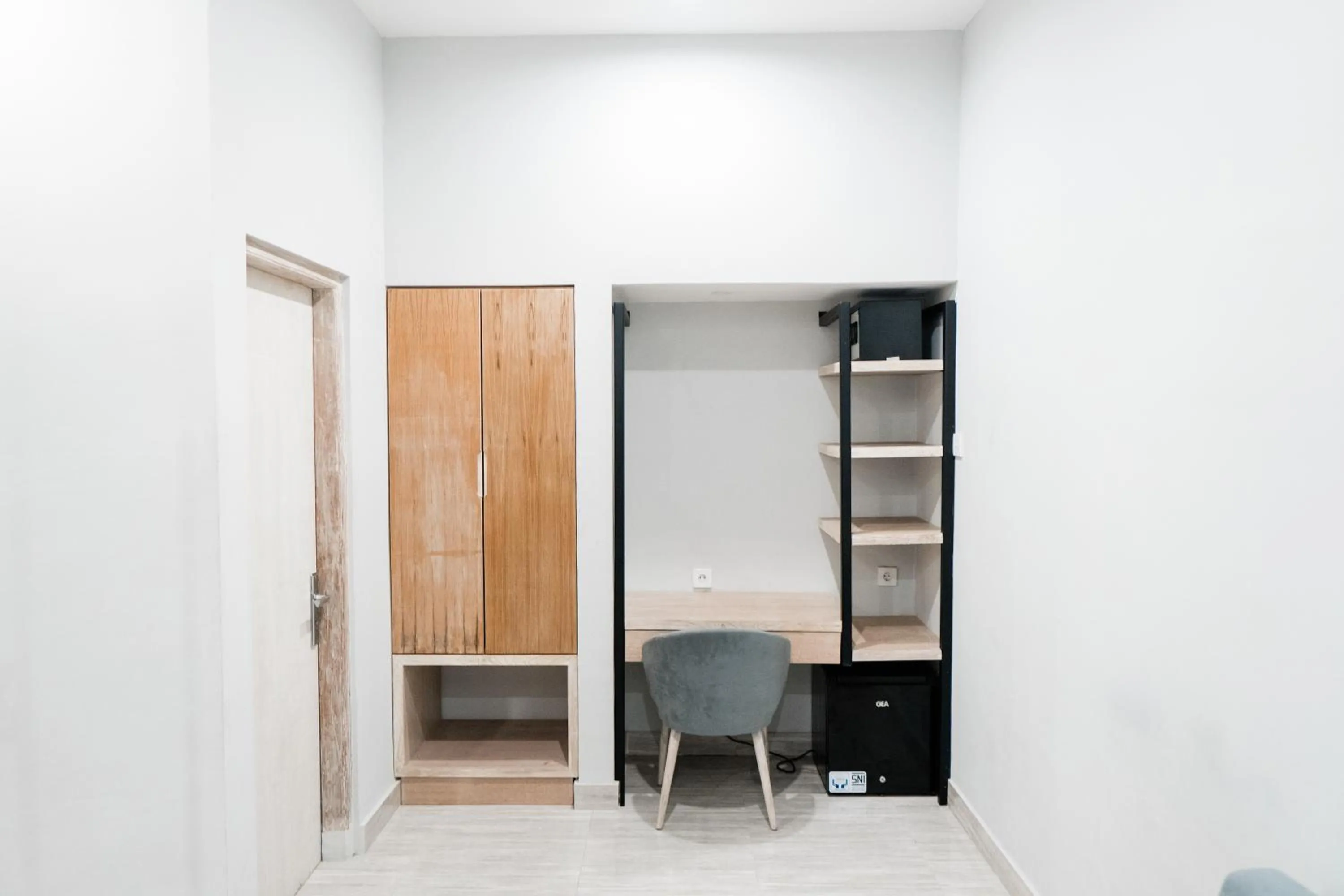 wardrobe in Gemini Star Hotel Kuta