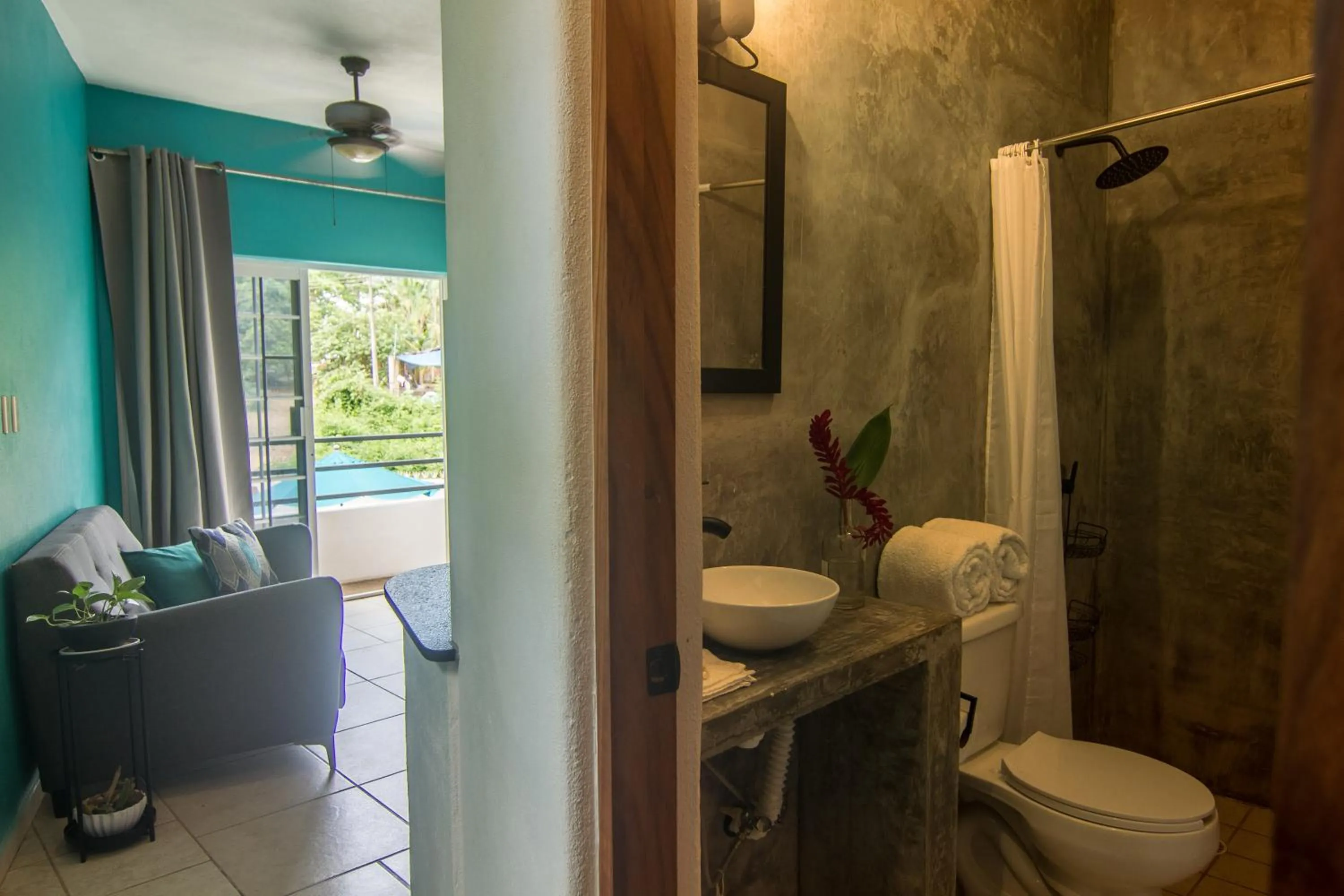 Shower in Villas Pura Chacala