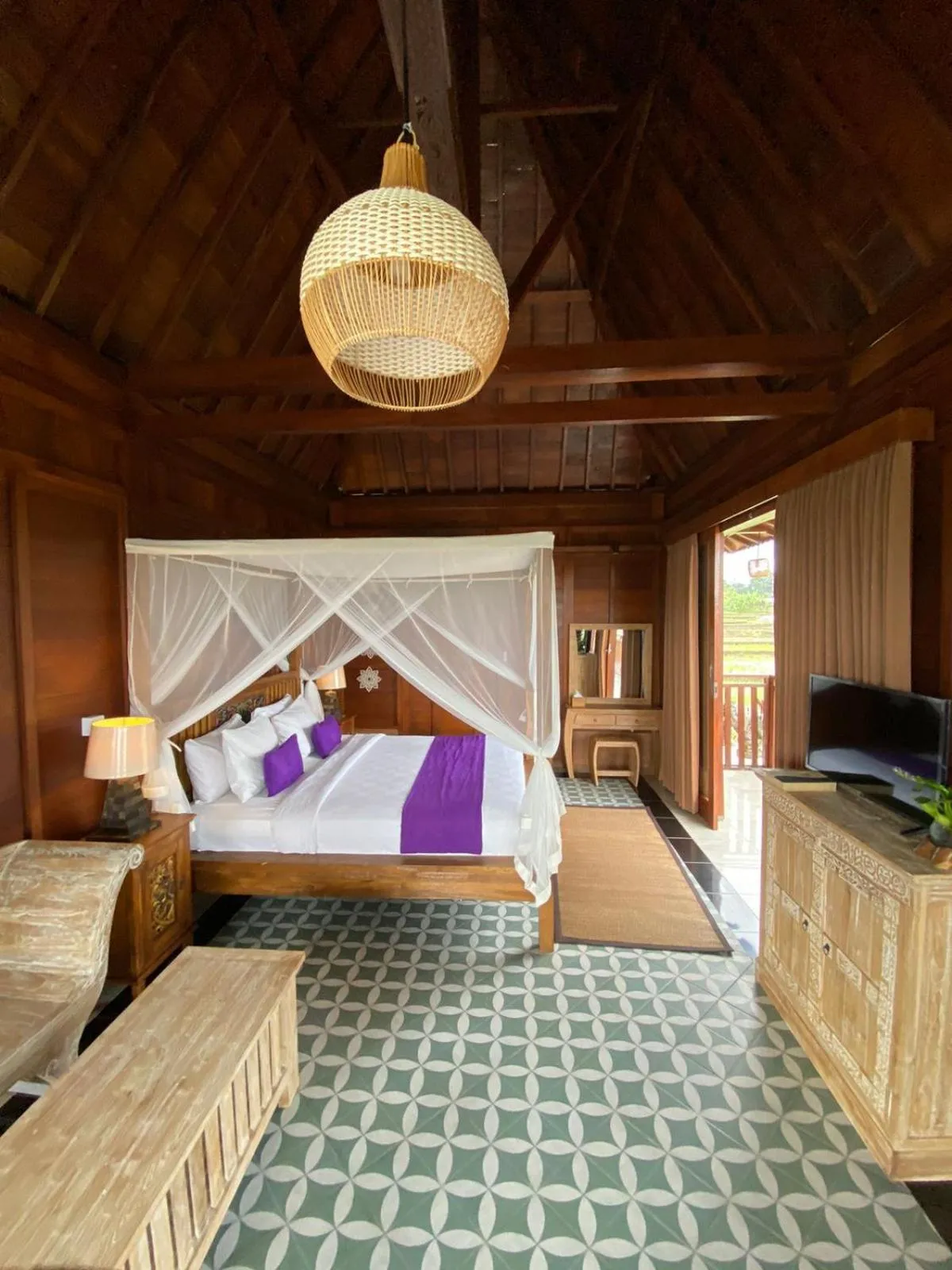 Bed in Uma Sebatu Villa Ubud