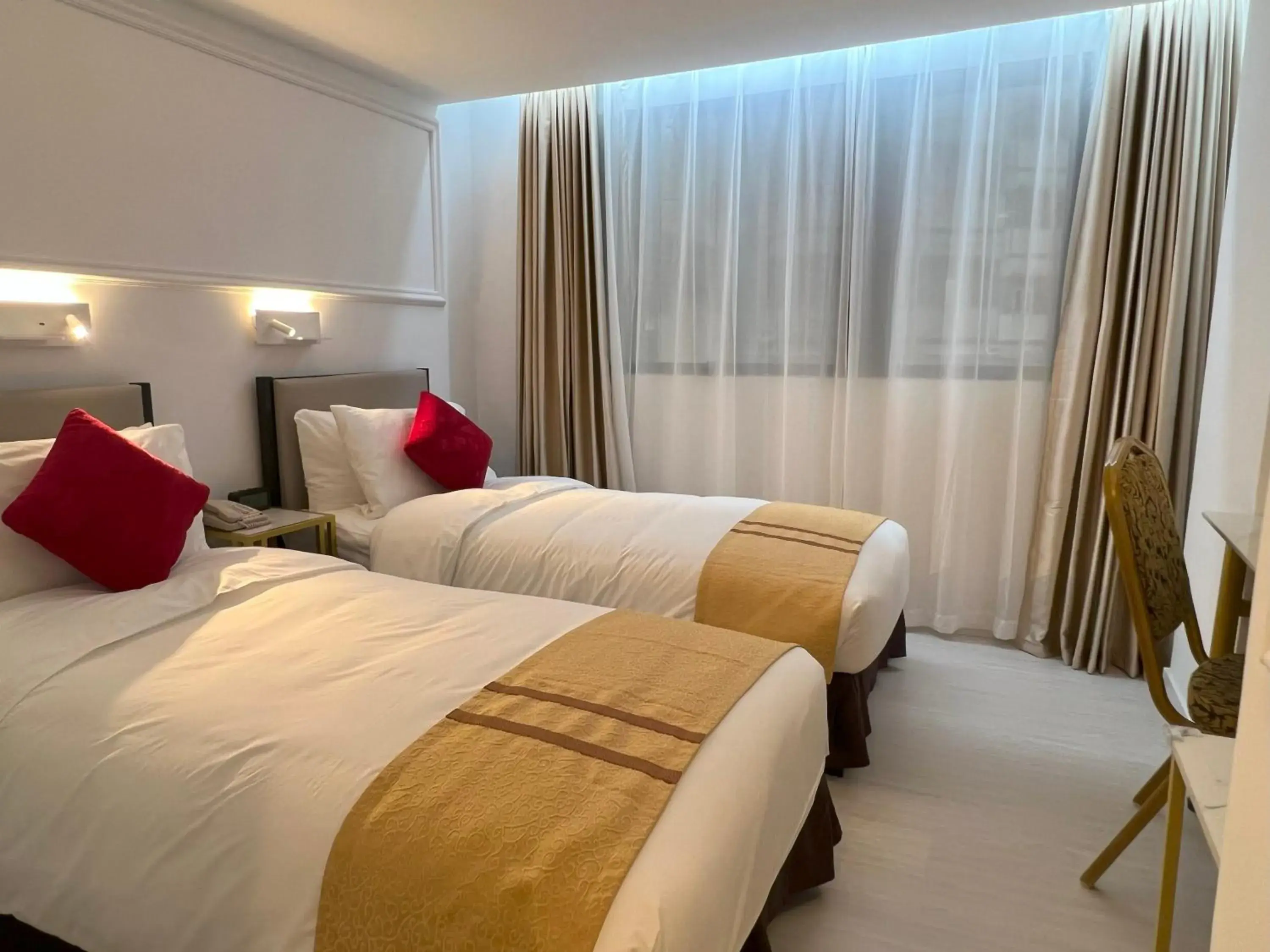 Superior Double or Twin Room with City View - single occupancy in Best Western Plus Tsim Sha Tsui Superior Double or Twin Room with City View - single occupancy in Best Western Plus Tsim Sha Tsui