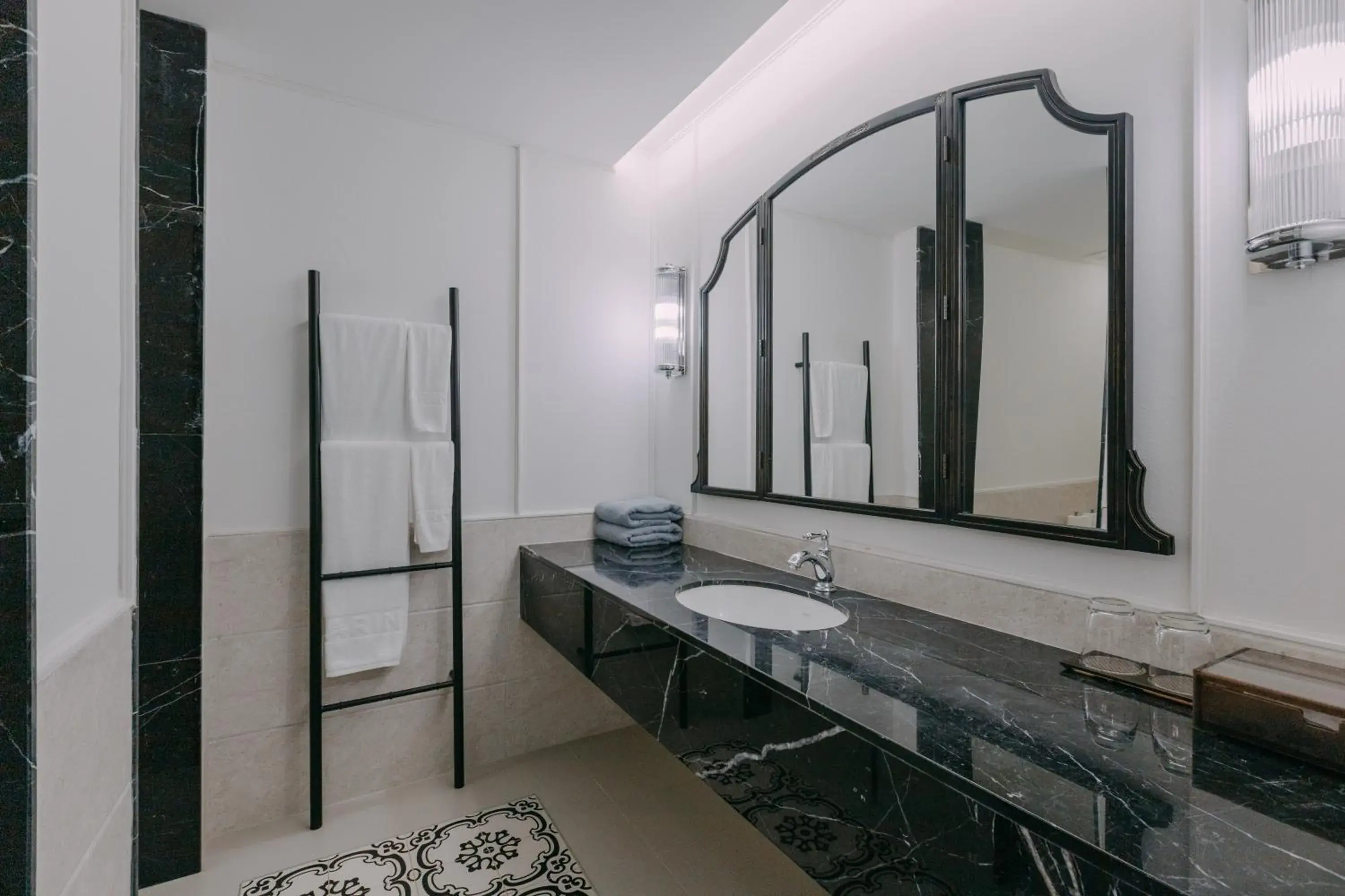 Bathroom in Marina Gallery Resort-KACHA-Kalim Bay by Sugar Marina Boutique Hotels Bathroom in Marina Gallery Resort-KACHA-Kalim Bay by Sugar Marina Boutique Hotels