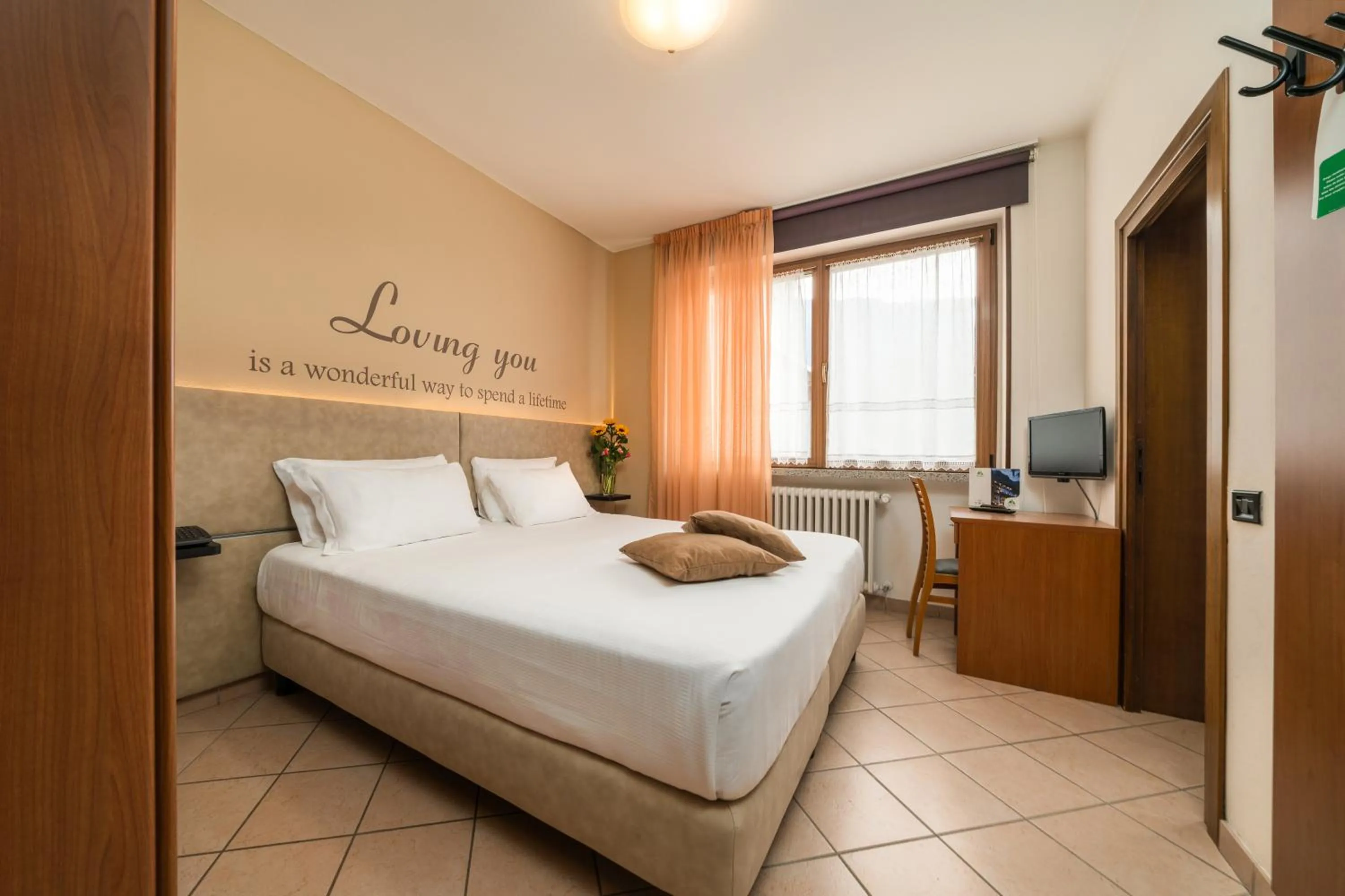 Bedroom, Bed in Hotel Oasi Verde