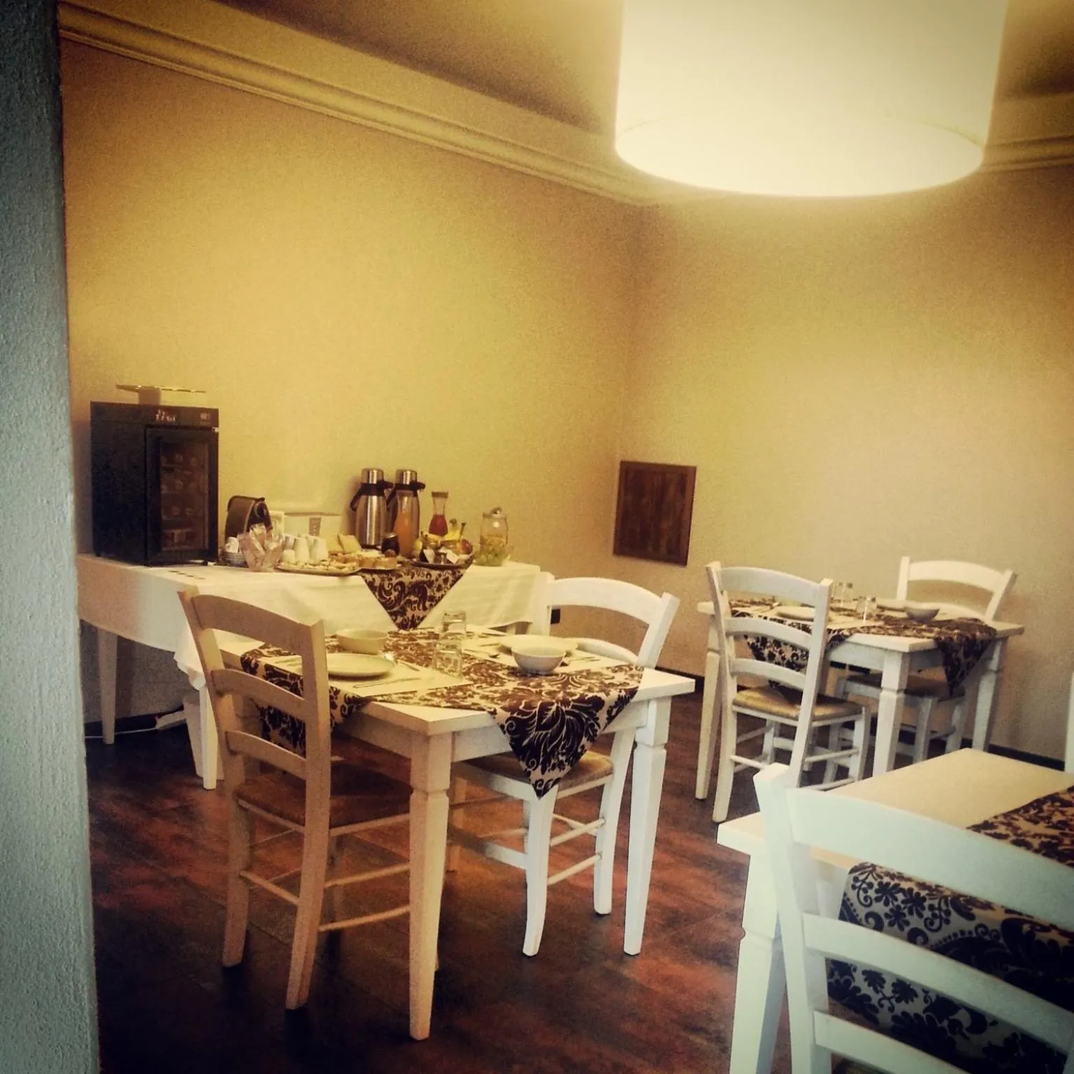 Restaurant/places to eat in Dimora Cortese