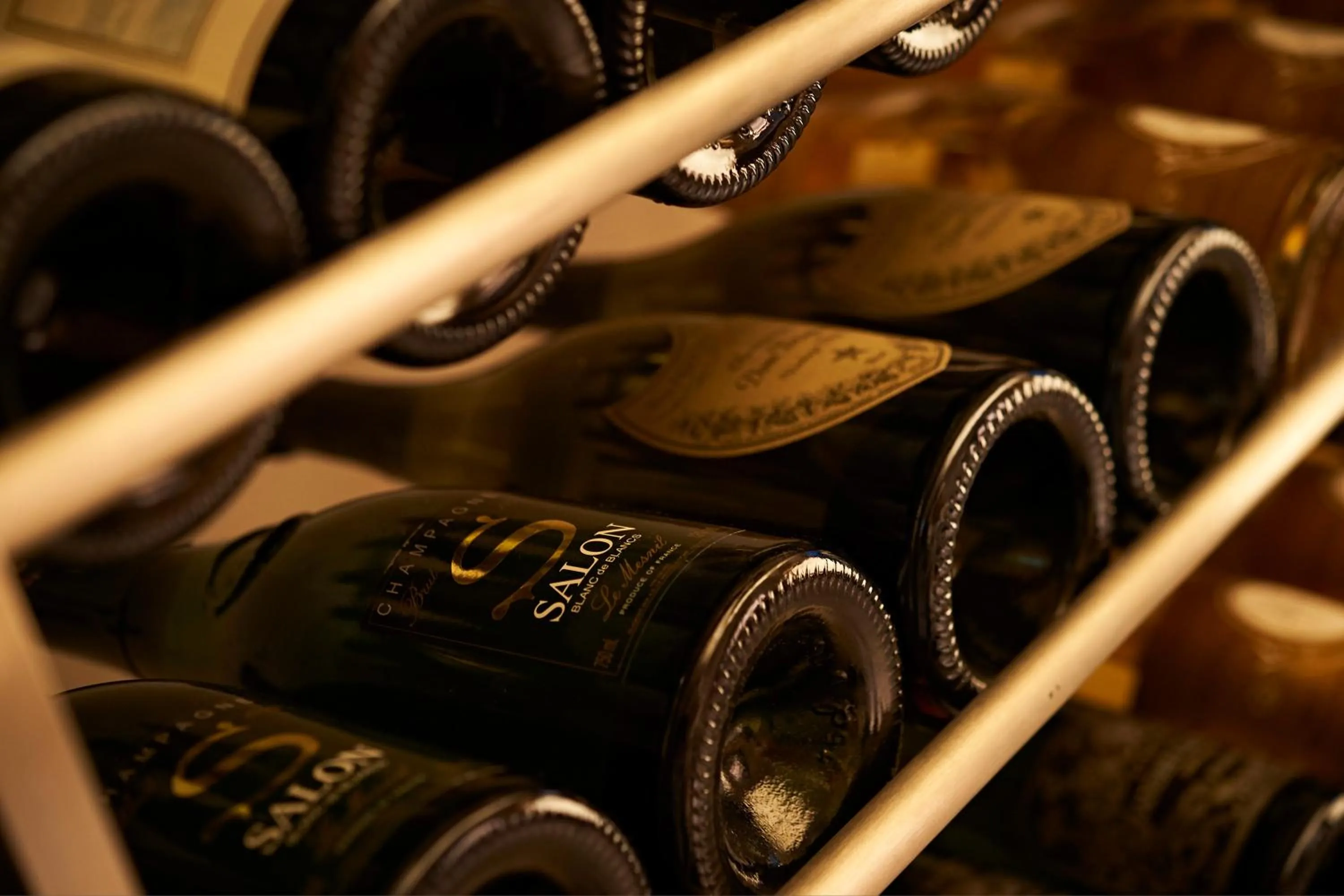 Restaurant/places to eat in Grand Bleu Gamin