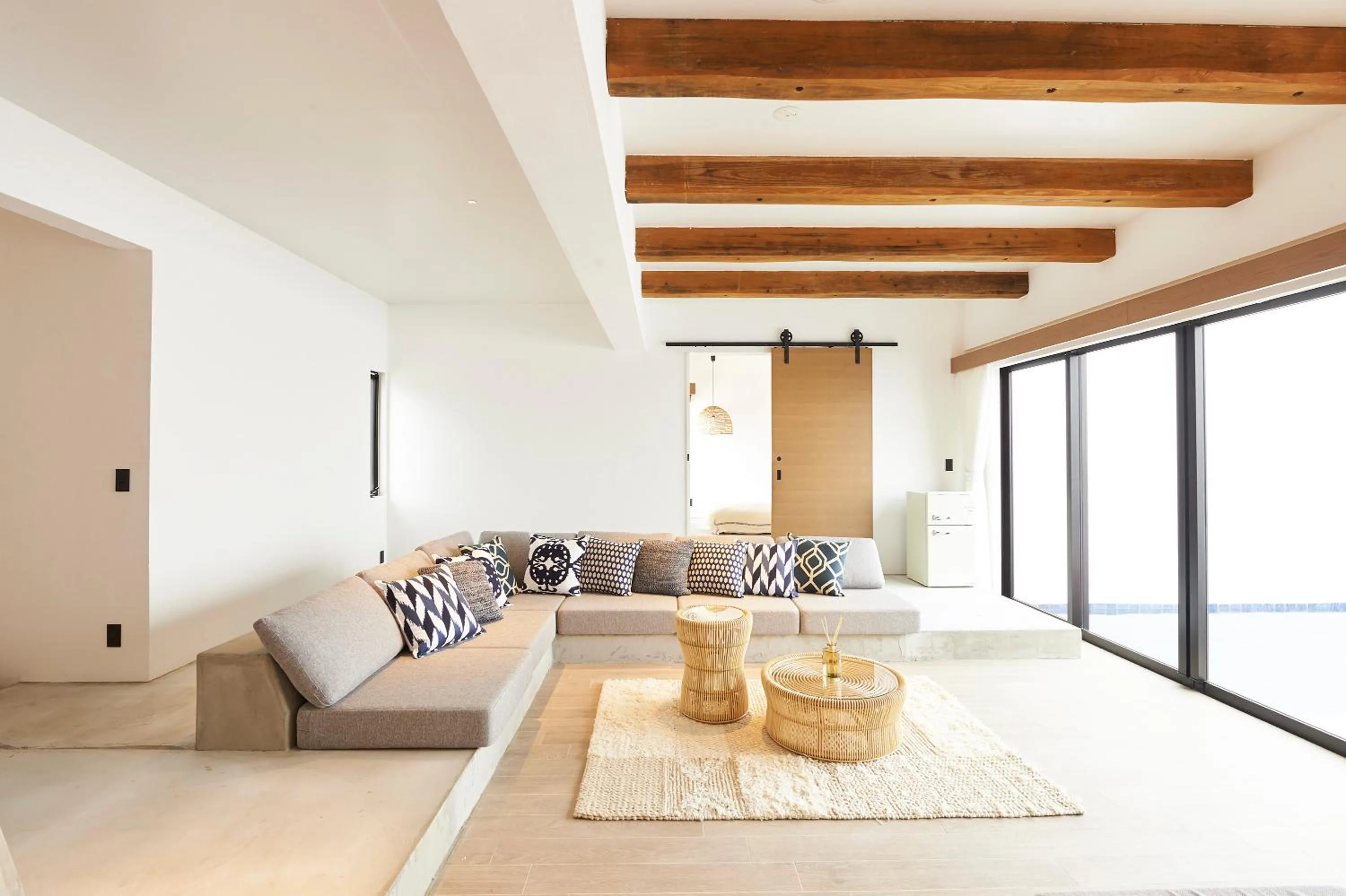 Living room, Bed in Grand Bleu Gamin