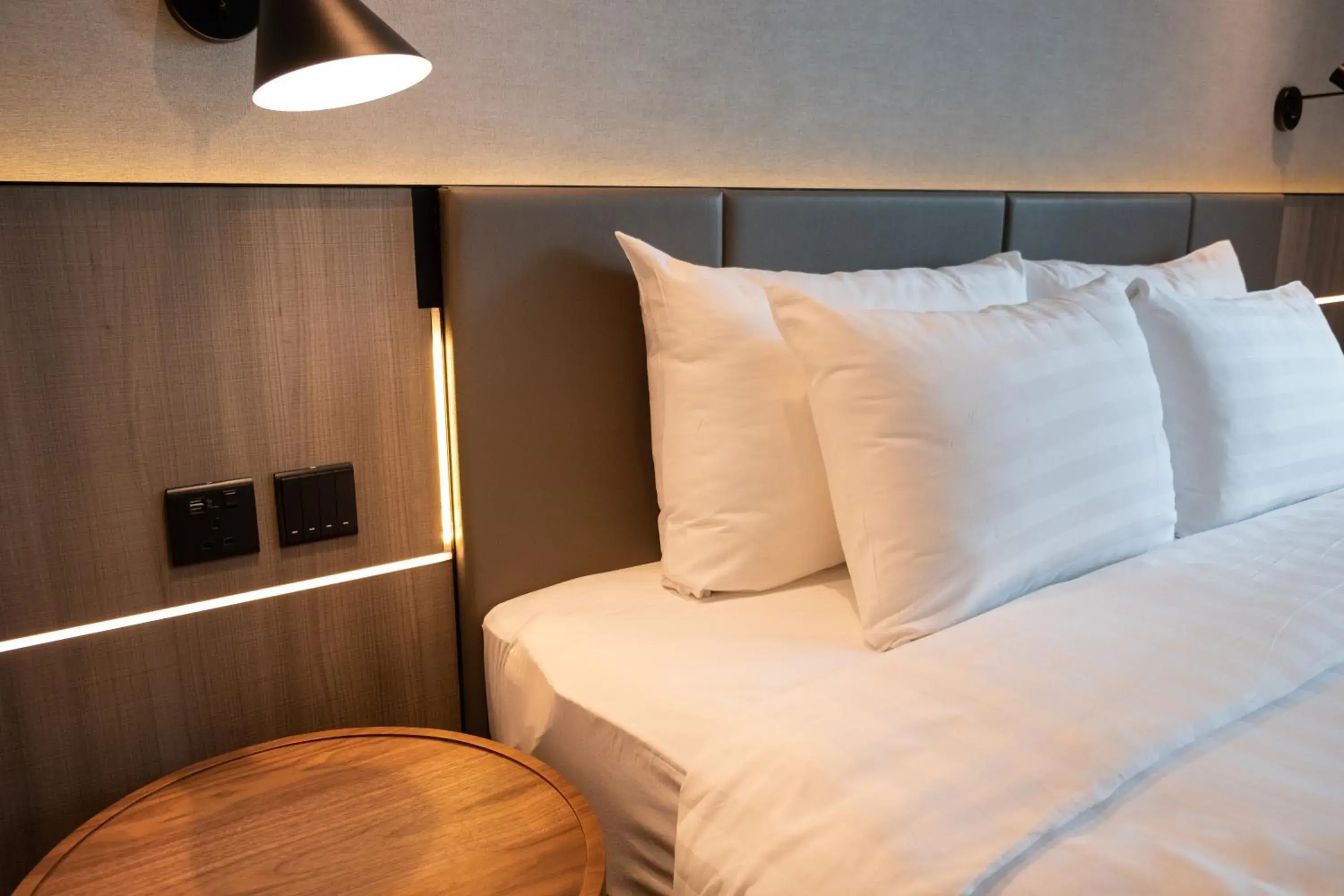 Bedroom, Bed in Nathan Hotel Bedroom, Bed in Nathan Hotel