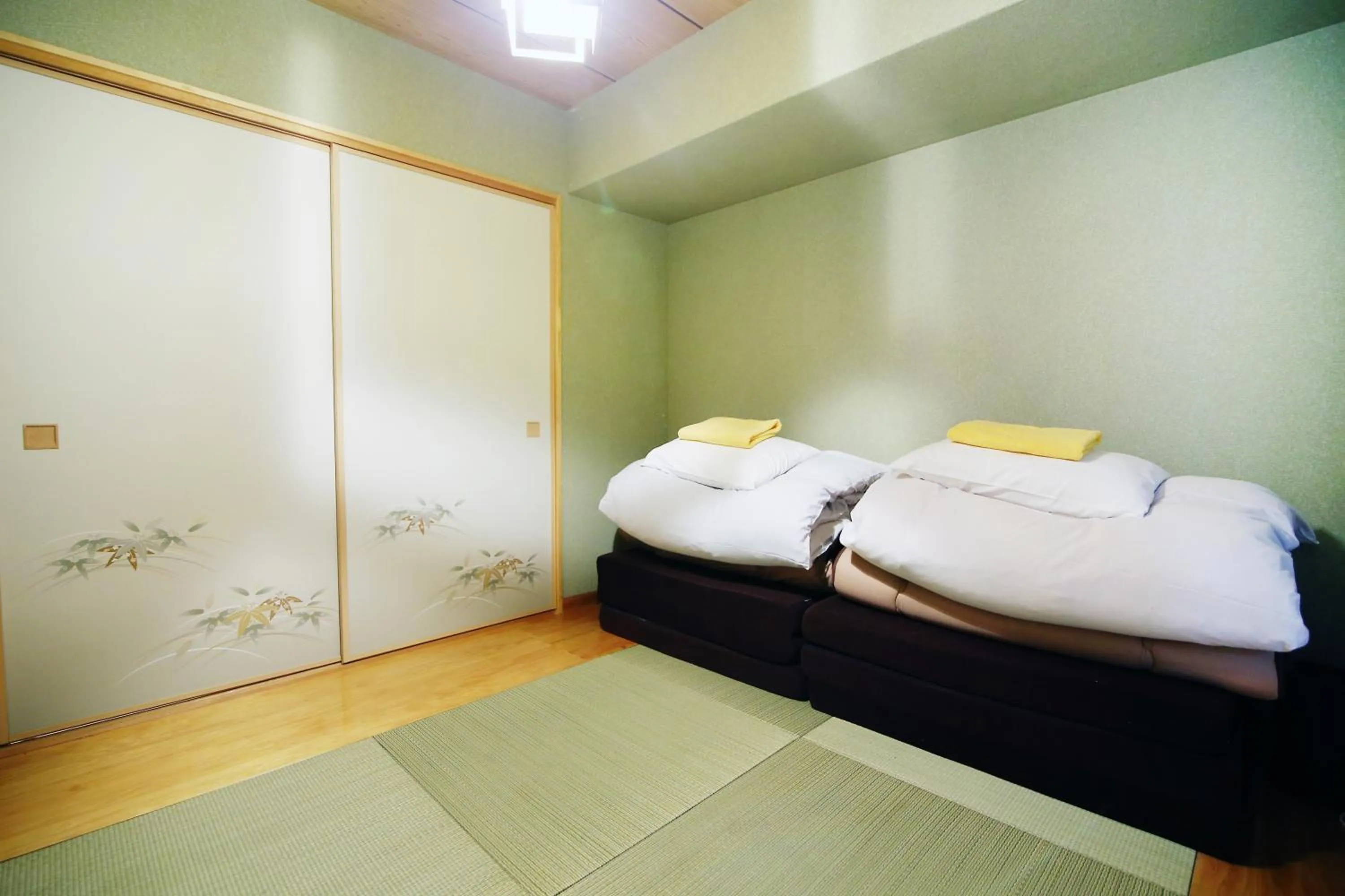 Bed in Shinjuku Tenjin 4F