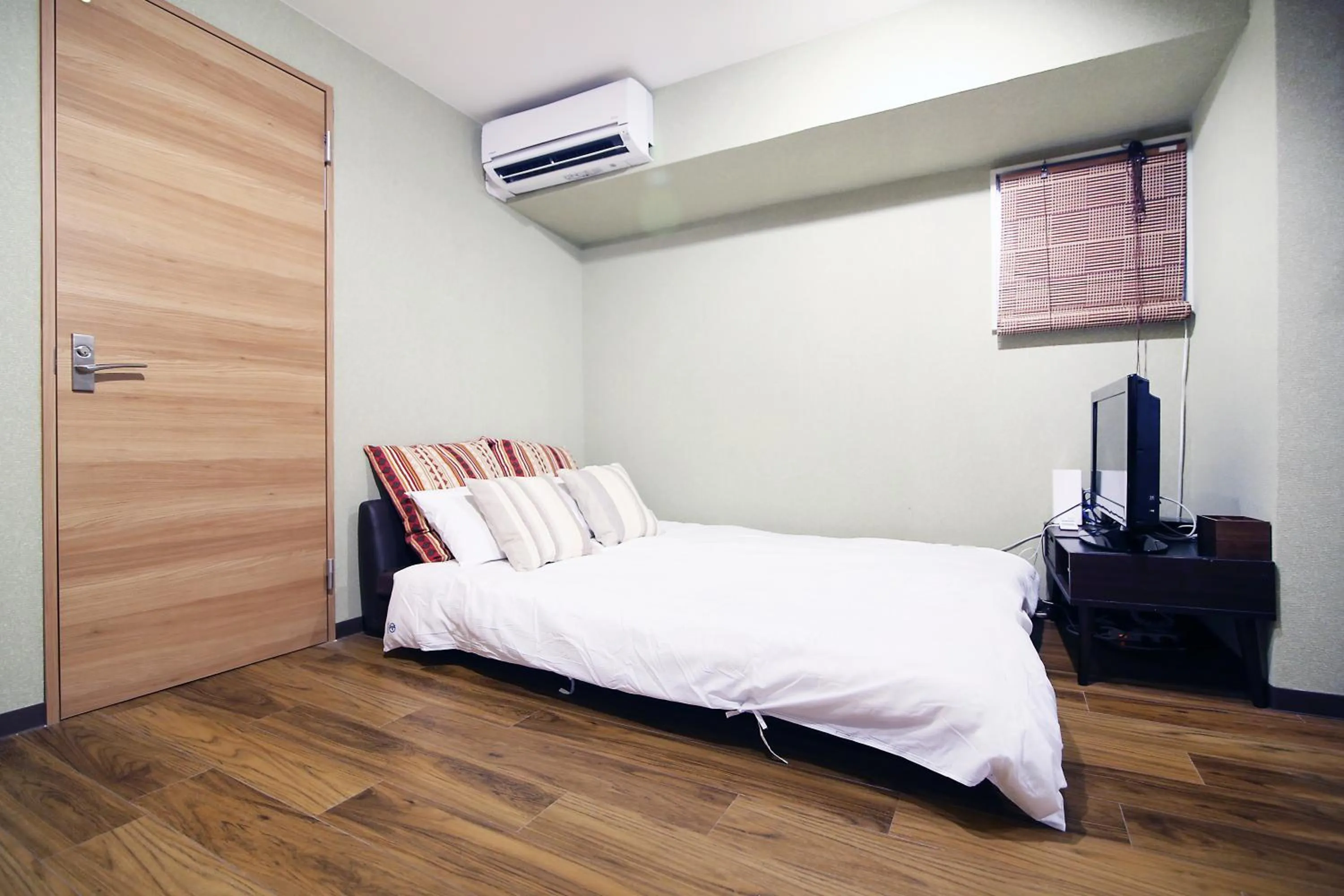 Bed in Shinjuku Tenjin 4F