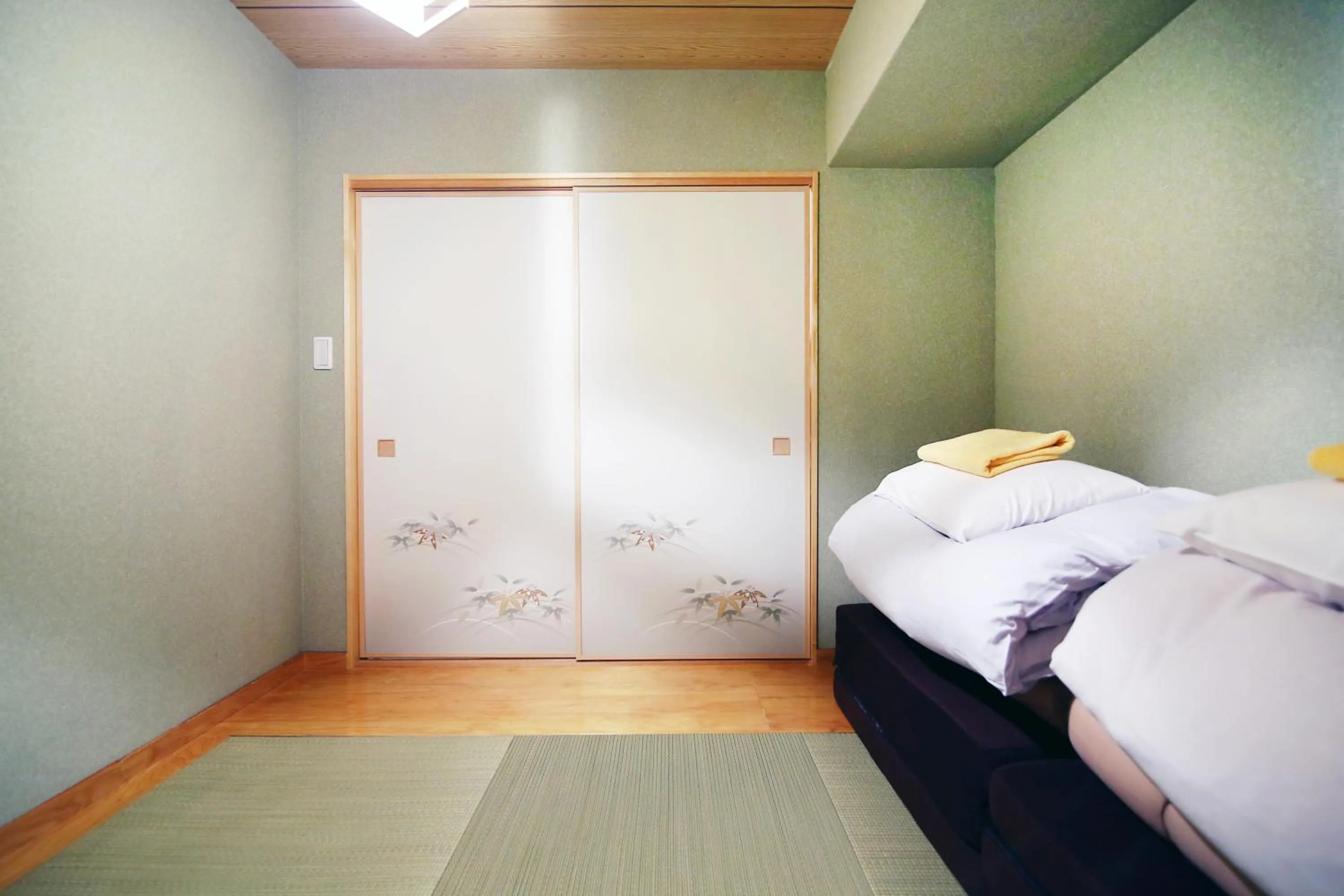 Bed in Shinjuku Tenjin 4F