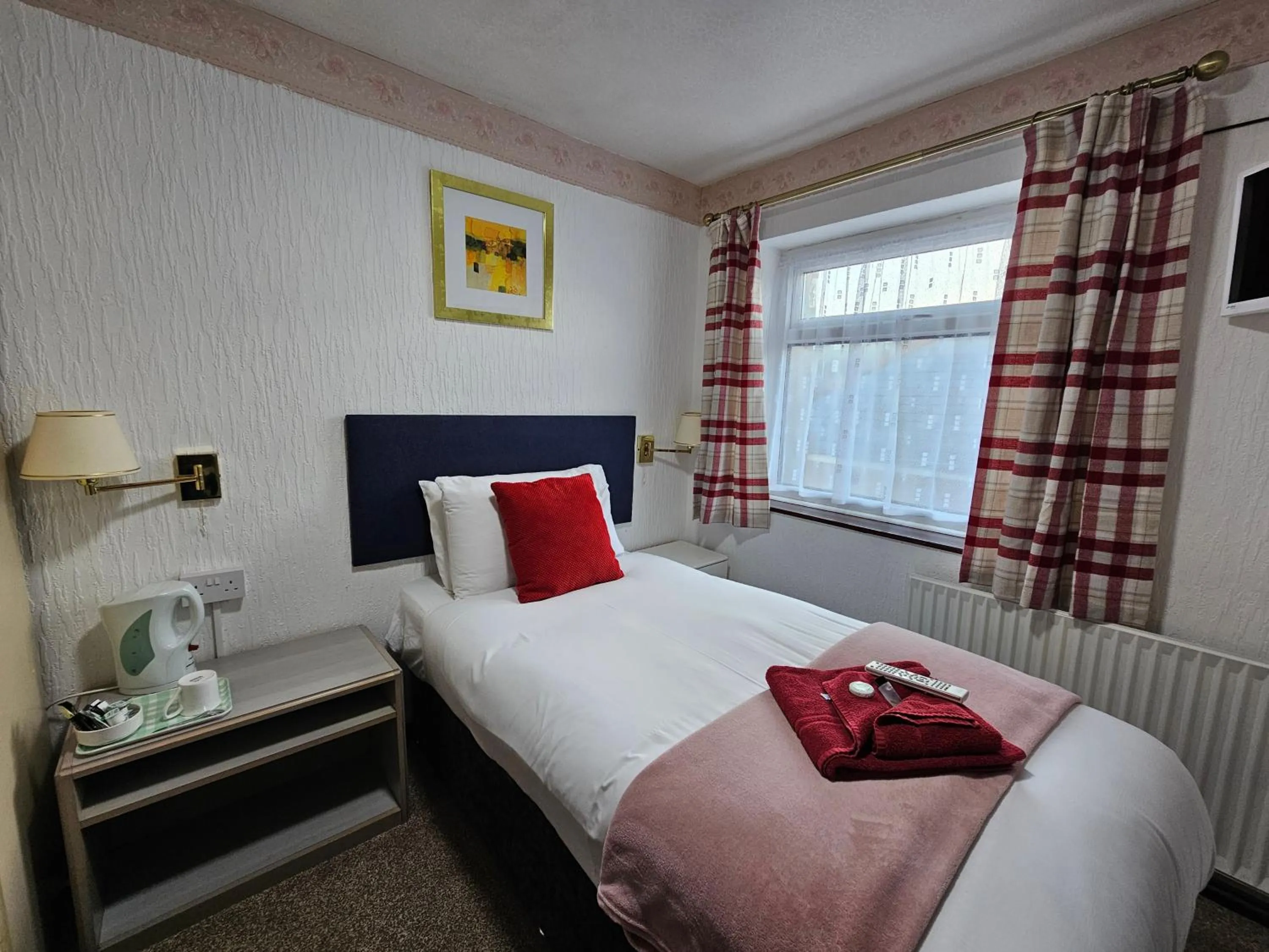 Bedroom, Bed in Collingwood Hotel