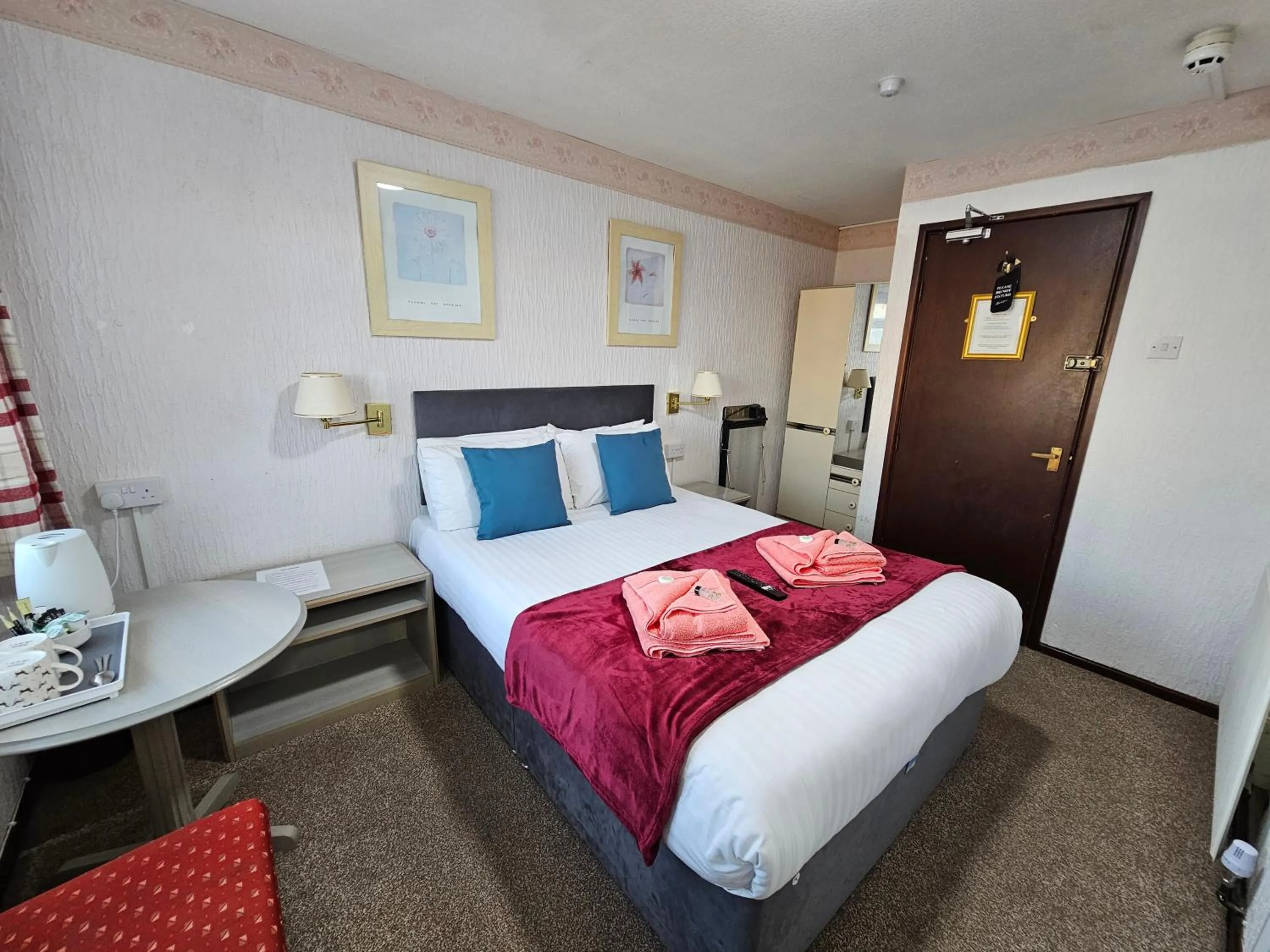 Bedroom, Bed in Collingwood Hotel