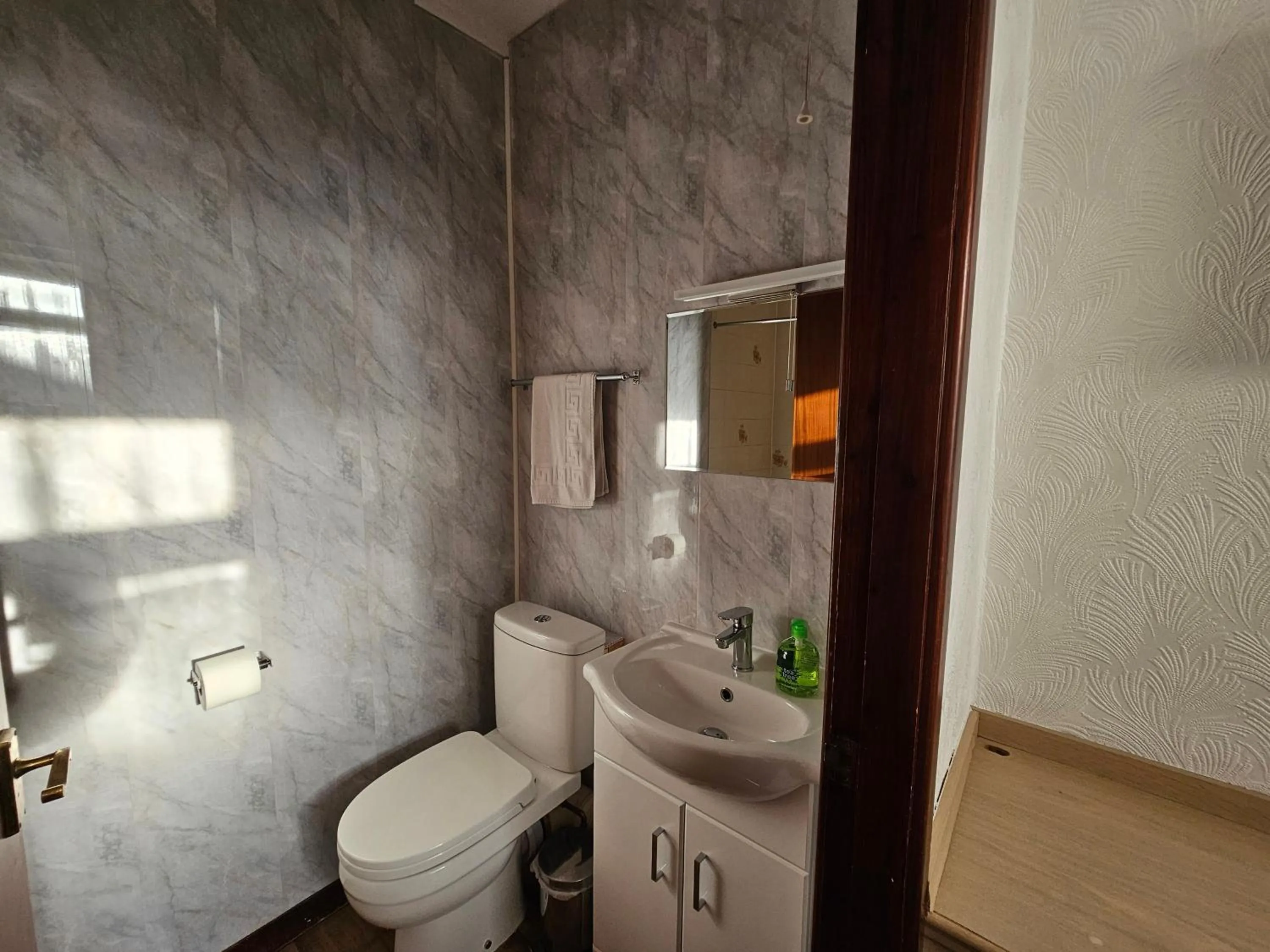 Bathroom in Collingwood Hotel