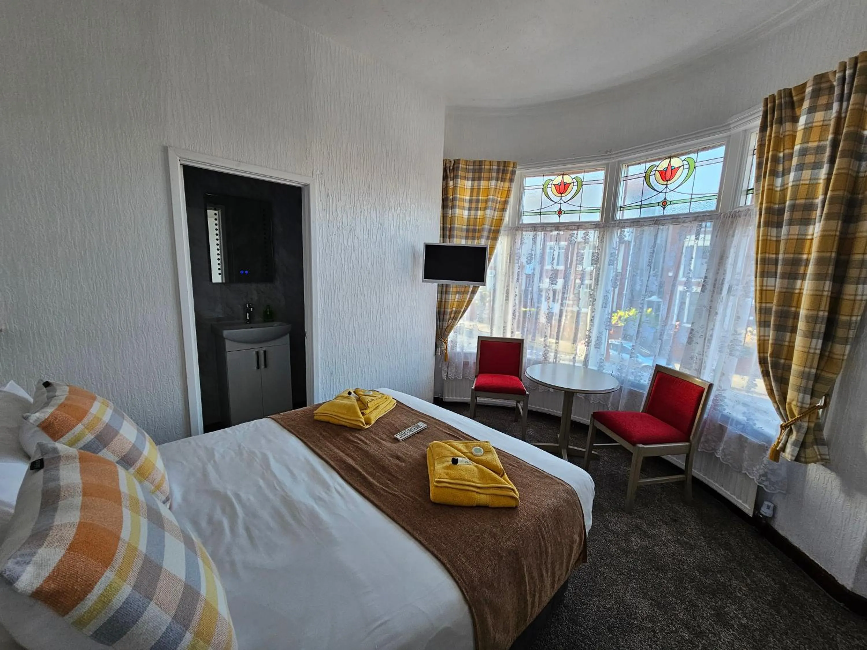 Bedroom, Bed in Collingwood Hotel