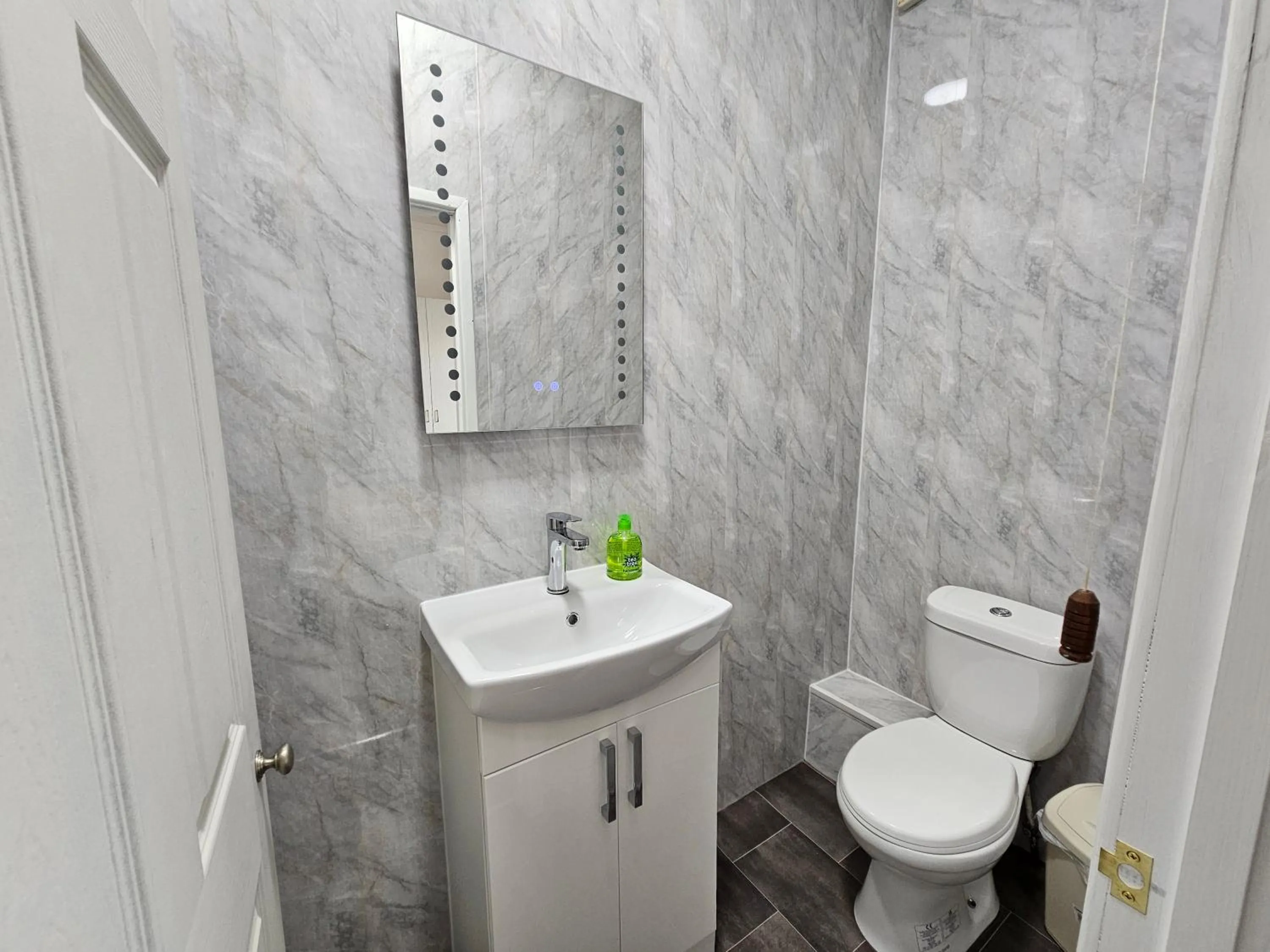 Bathroom in Collingwood Hotel