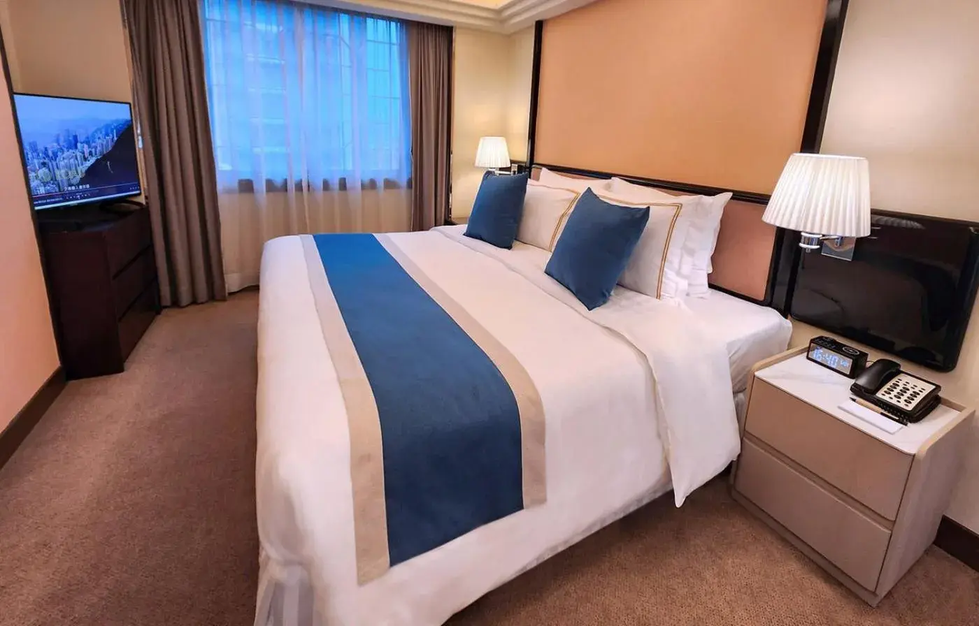 Bedroom, Bed in Prudential Hotel Bedroom, Bed in Prudential Hotel