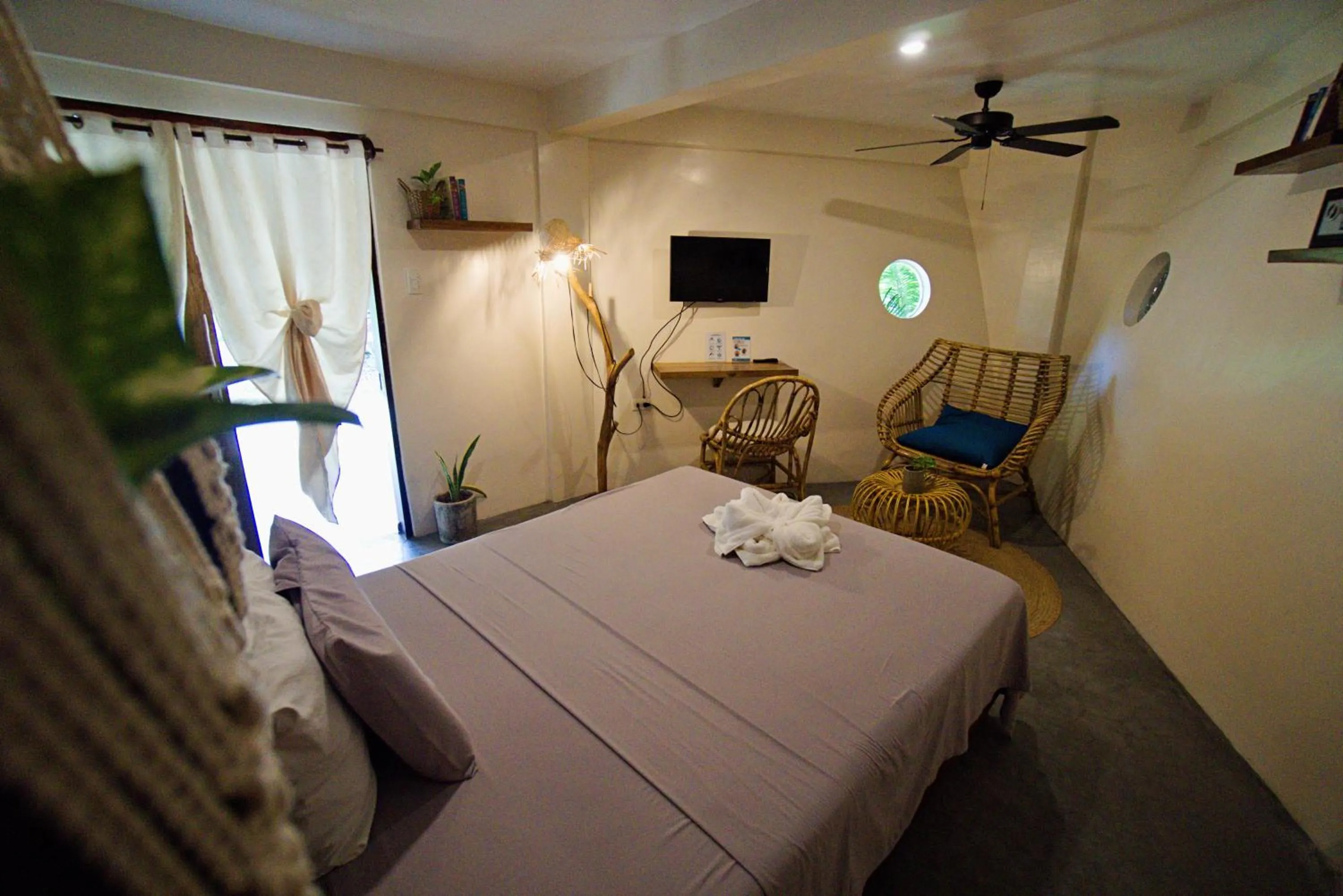 Bed in Happiness Beach Resort Siargao