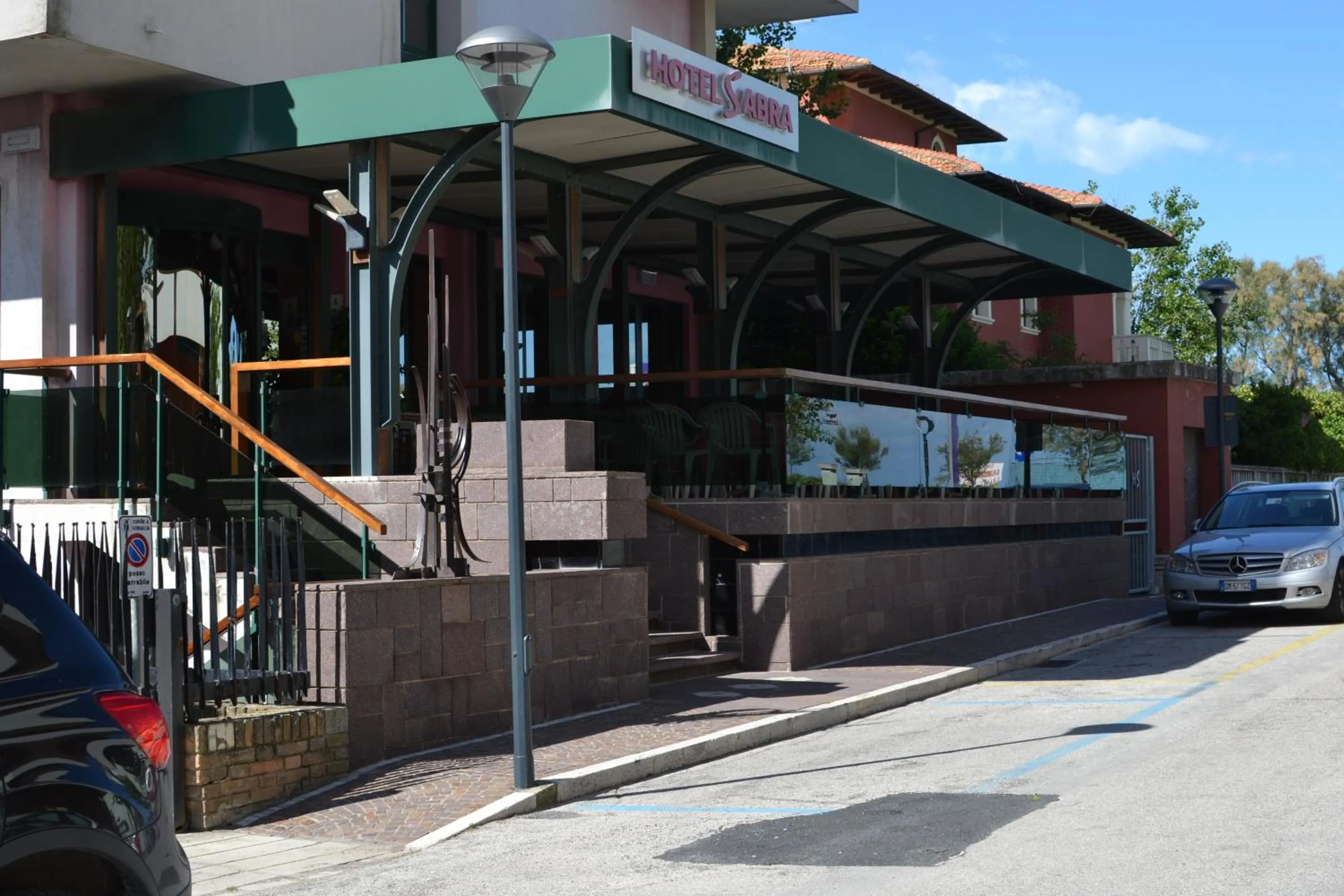 Facade/entrance in Hotel Sabra