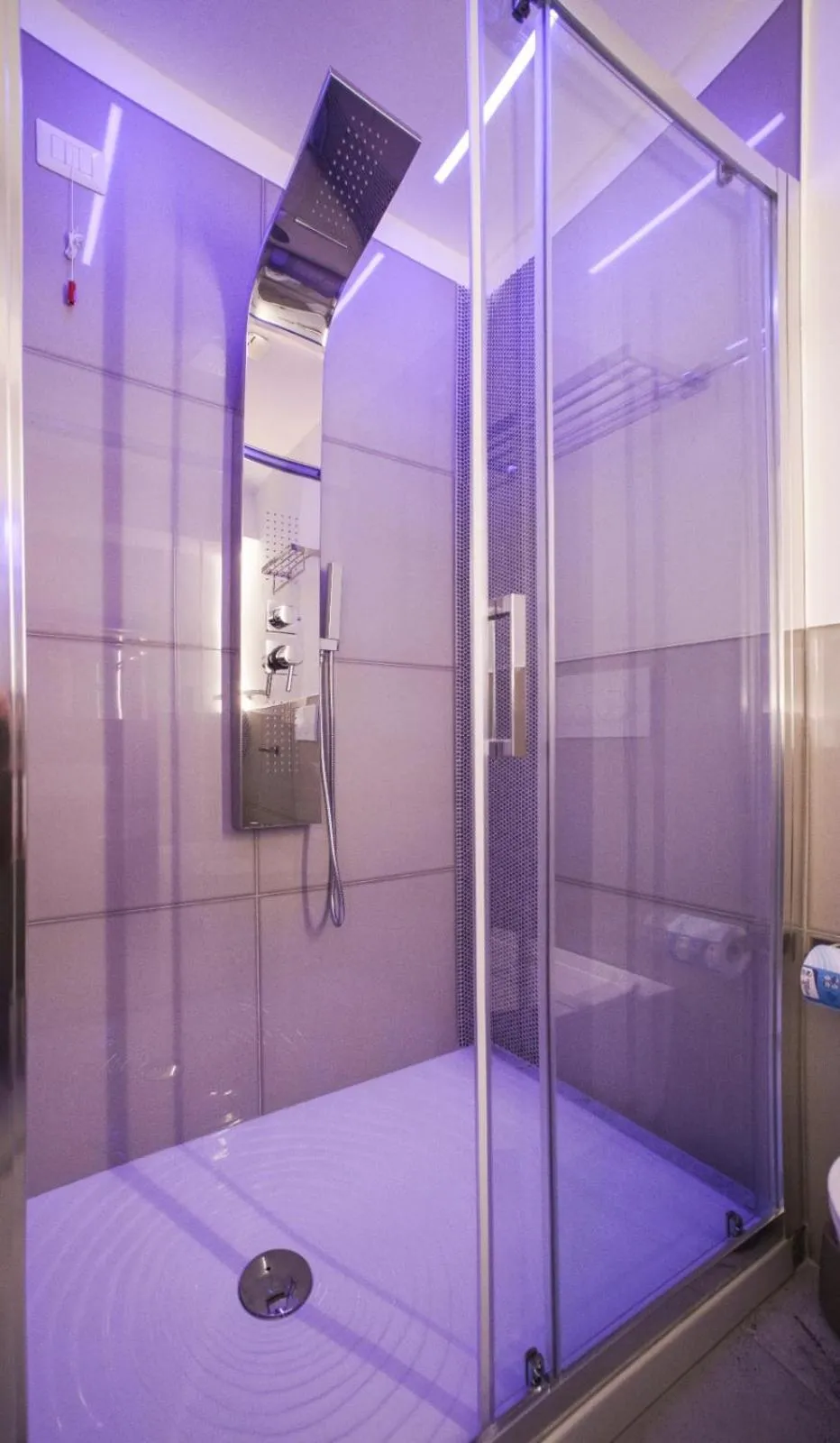 Shower in Oasi del Golfo Suites B&B
