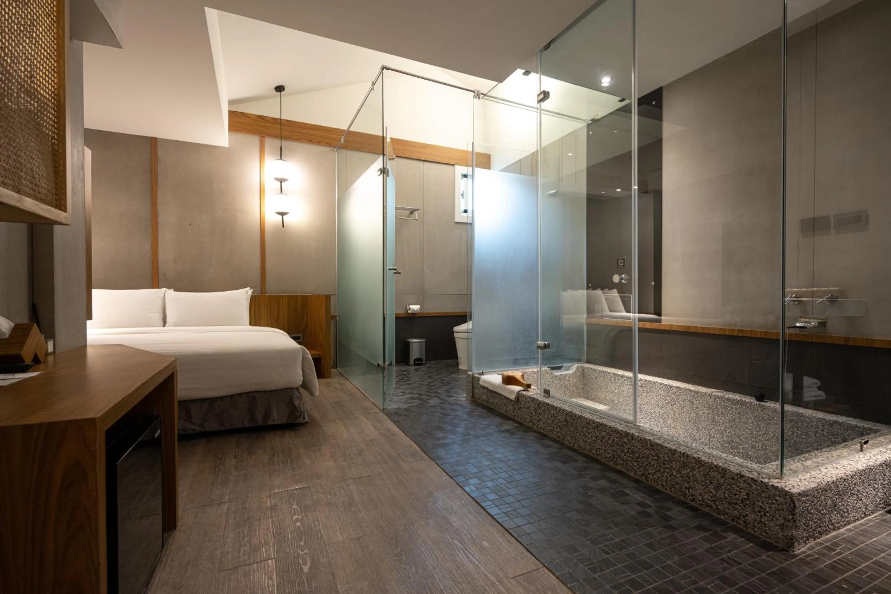 room service, Bed in Yunoyado Onsen Hot Spring Hotel Deyang