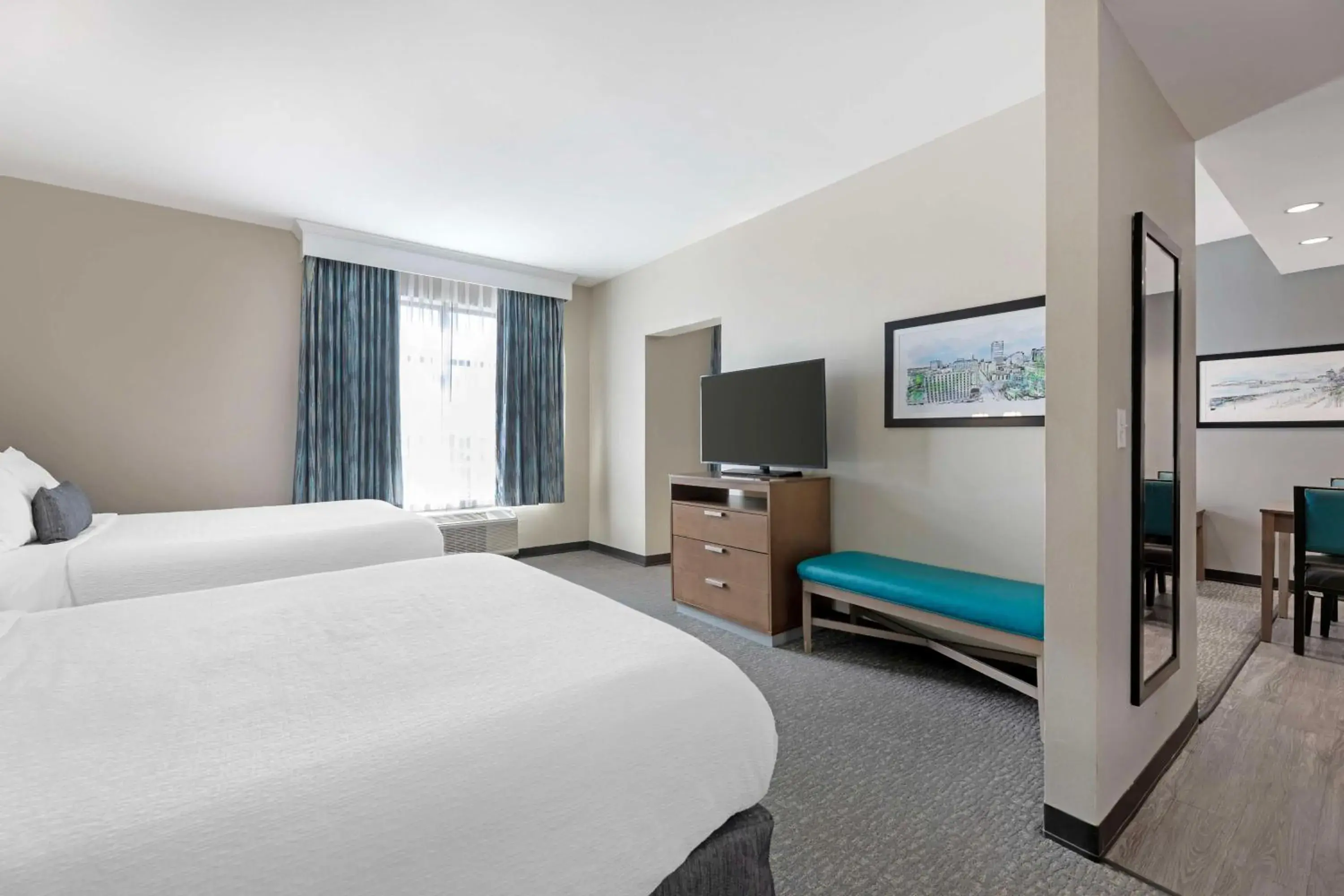 Photo of the whole room, Bed in Best Western Plus Executive Residency Marion Photo of the whole room, Bed in Best Western Plus Executive Residency Marion