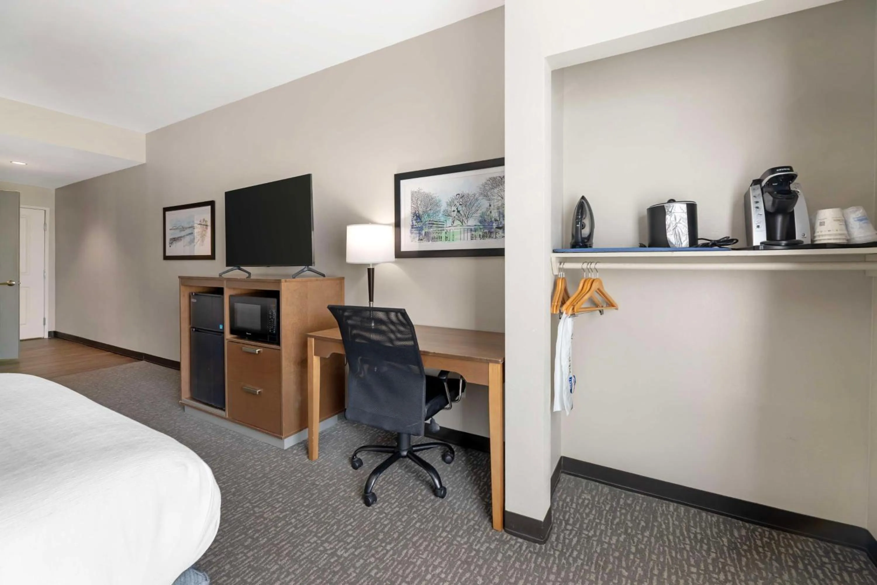 Bedroom in Best Western Plus Executive Residency Marion