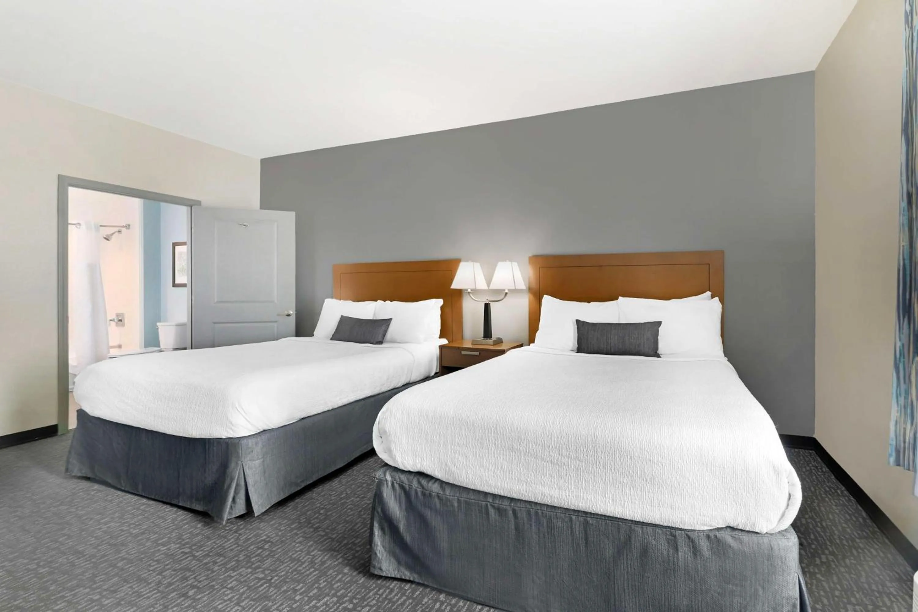 Photo of the whole room, Bed in Best Western Plus Executive Residency Marion