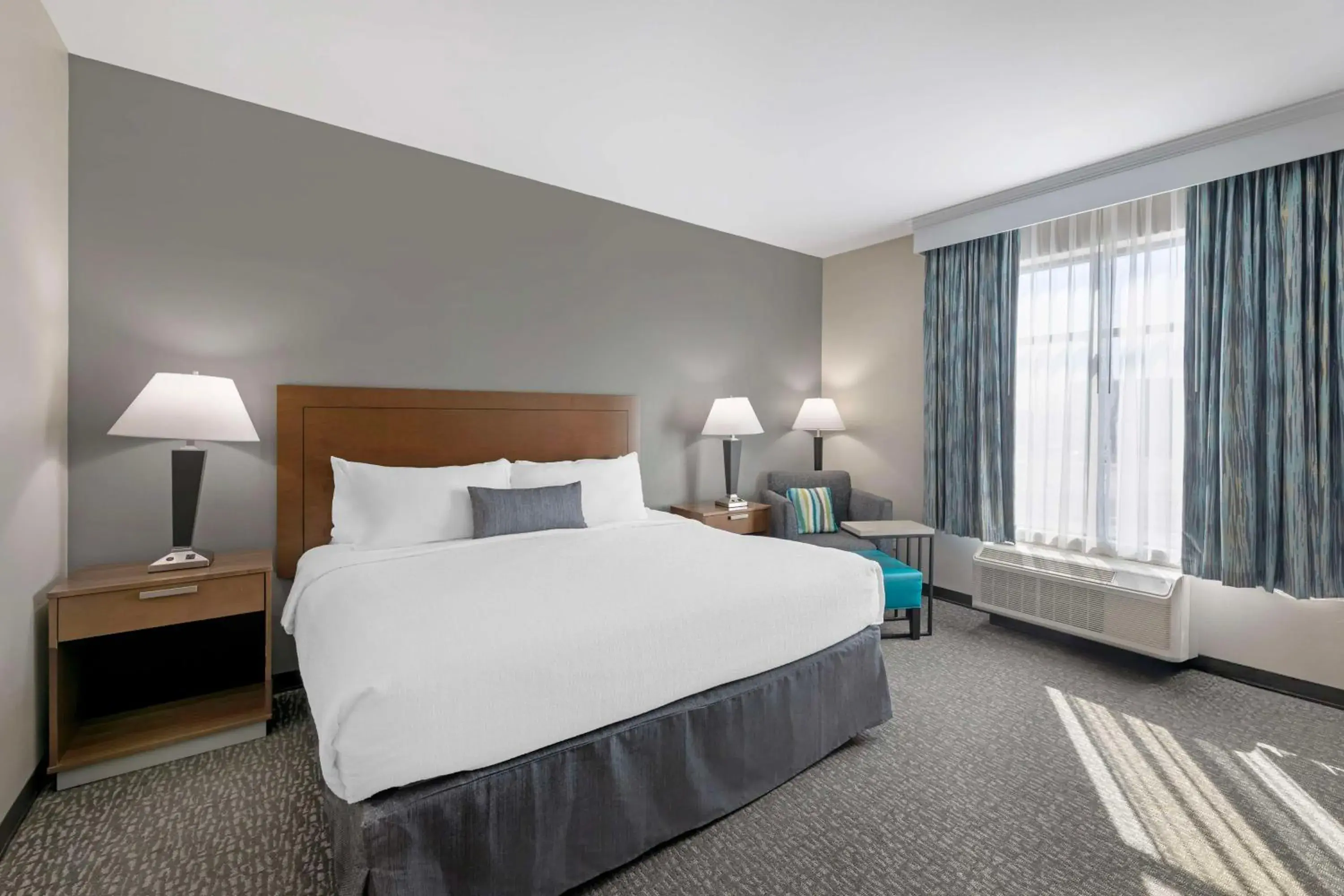 Bedroom, Bed in Best Western Plus Executive Residency Marion Bedroom, Bed in Best Western Plus Executive Residency Marion